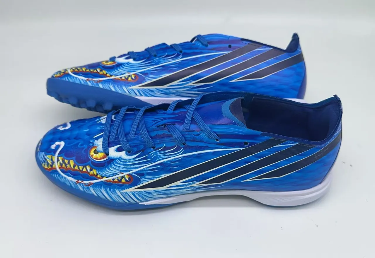 Blue Dragon-Print Turf Soccer Shoes
