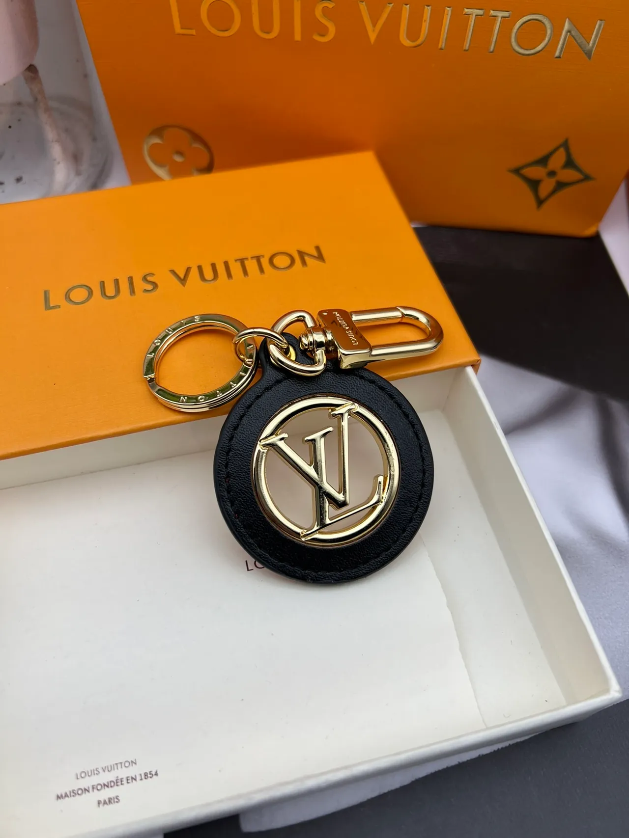 Louis Vuitton Circle Key Holder Red Gold Circular Leather Monogram Handbag