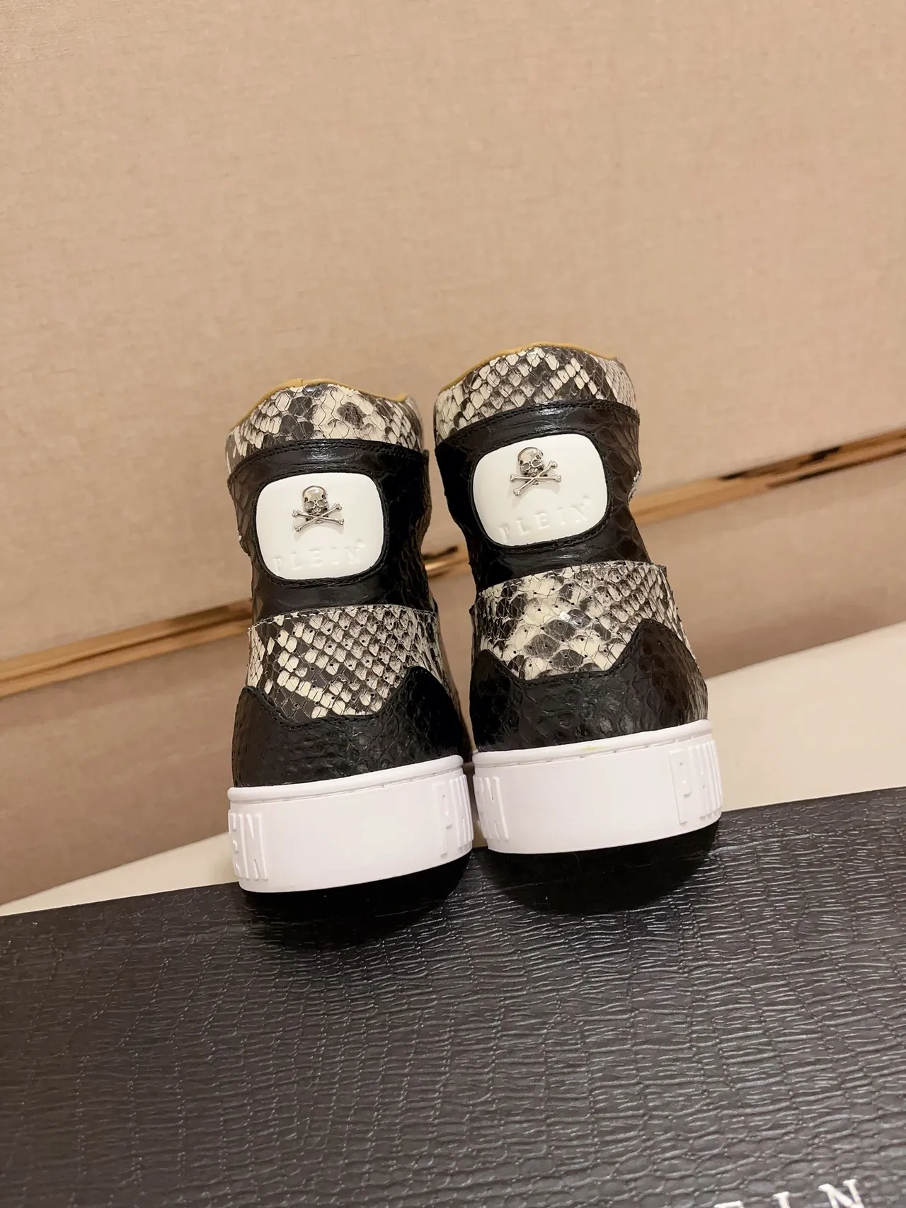 Philipp Plein High-Top Snakeskin Skull Motif Lifestyle Sneakers