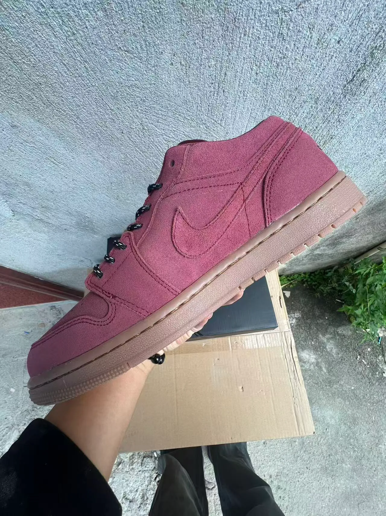 Nike Pink Beige Suede Upper Gum Rubber Sole Lifestyle Sneakers