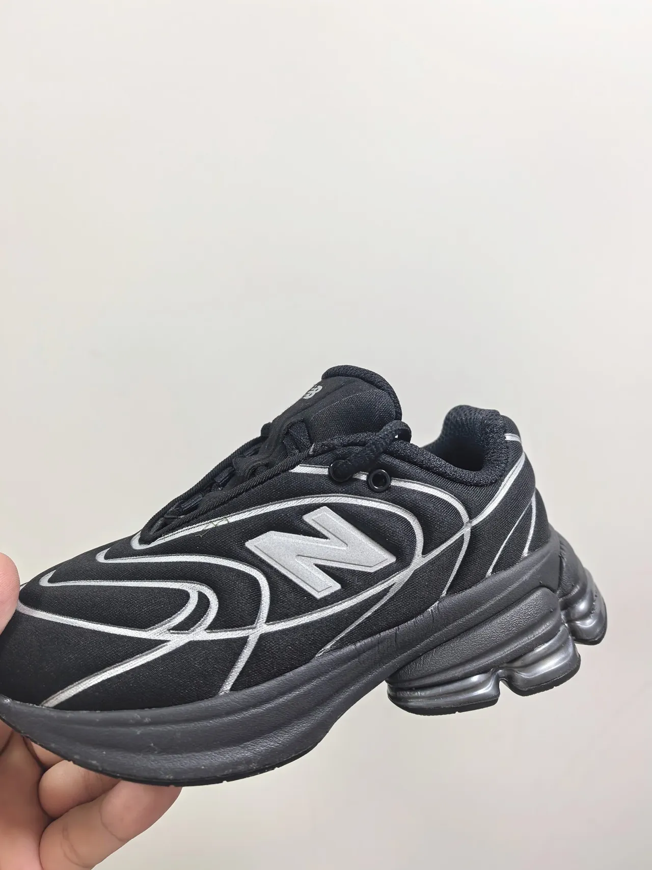 New Balance Beige Pink Mesh Upper Thick Air-Pod Midsole Chunky Sneakers