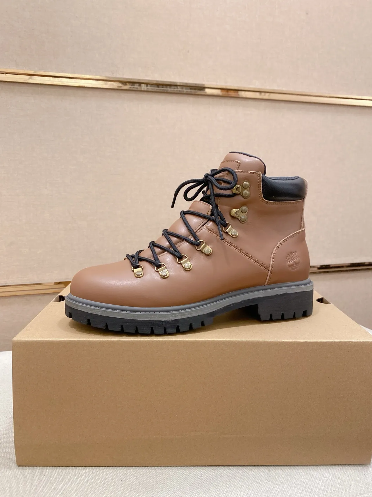 Timberland Brown Black Tan Leather Laces Work Boots