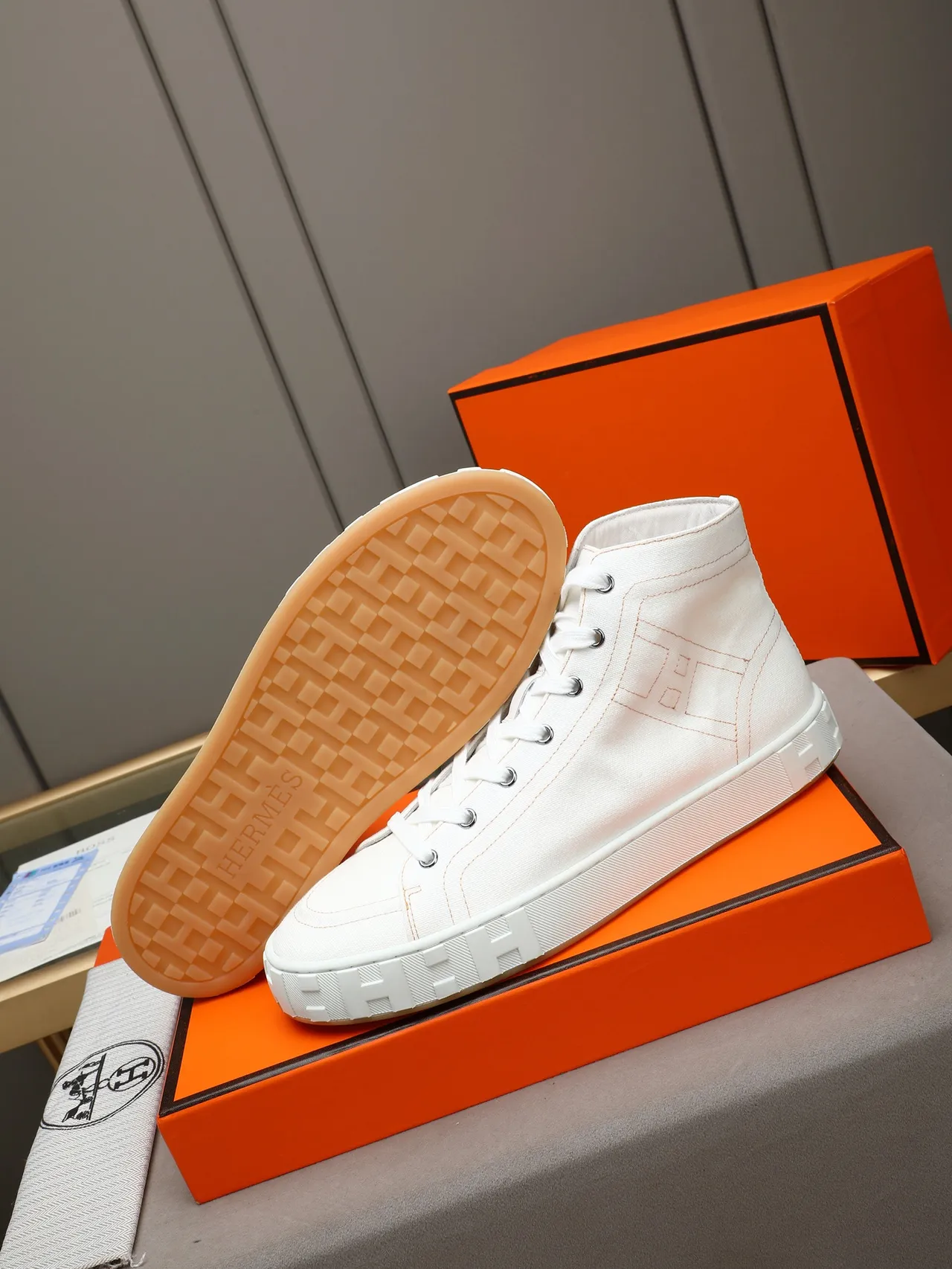 Hermès White Brown High-Top Canvas Upper Sneakers
