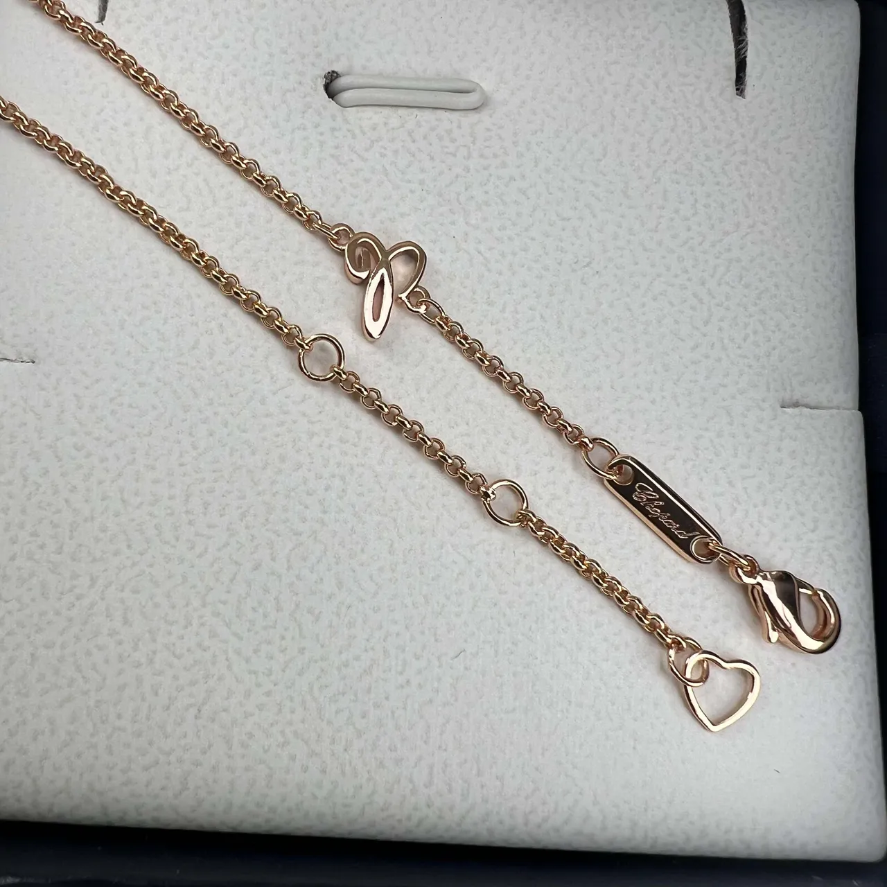 Chopard Happy Hearts Heart-Shaped Floating Diamond Pendant Necklaces