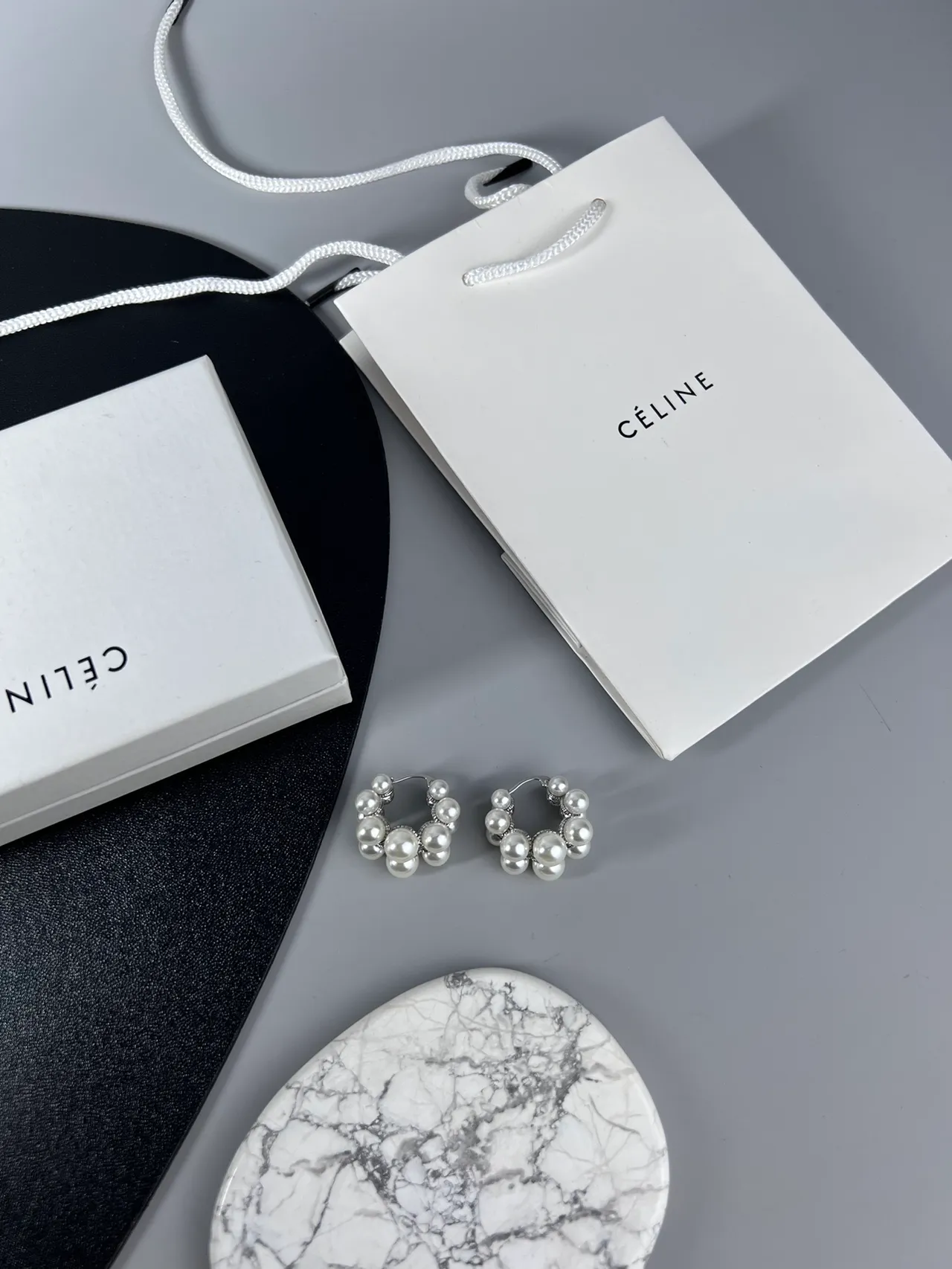 Céline White Silver Pearl Cluster Metal Jewelry