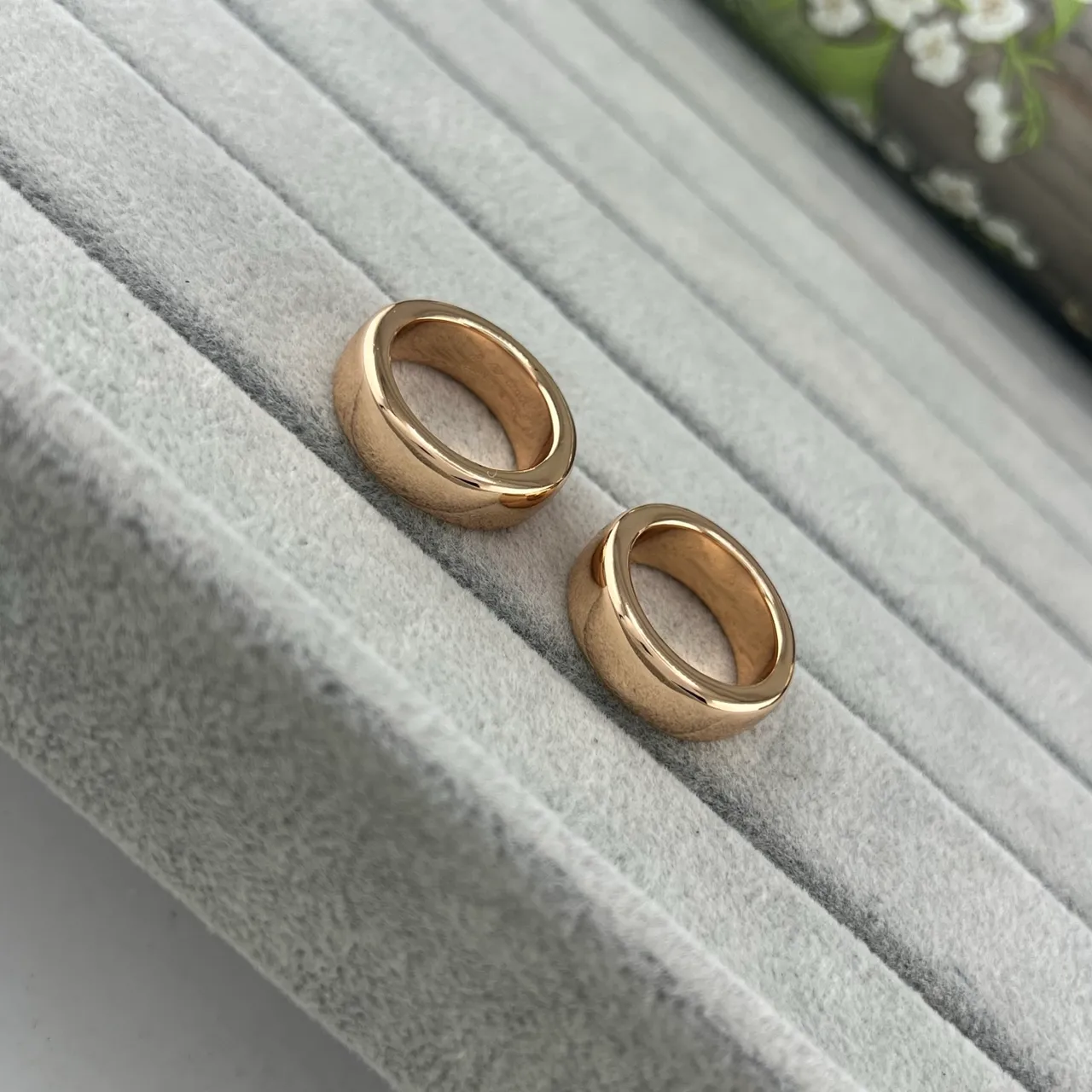 Polished Gold-Tone Minimalist Smooth Band Rings