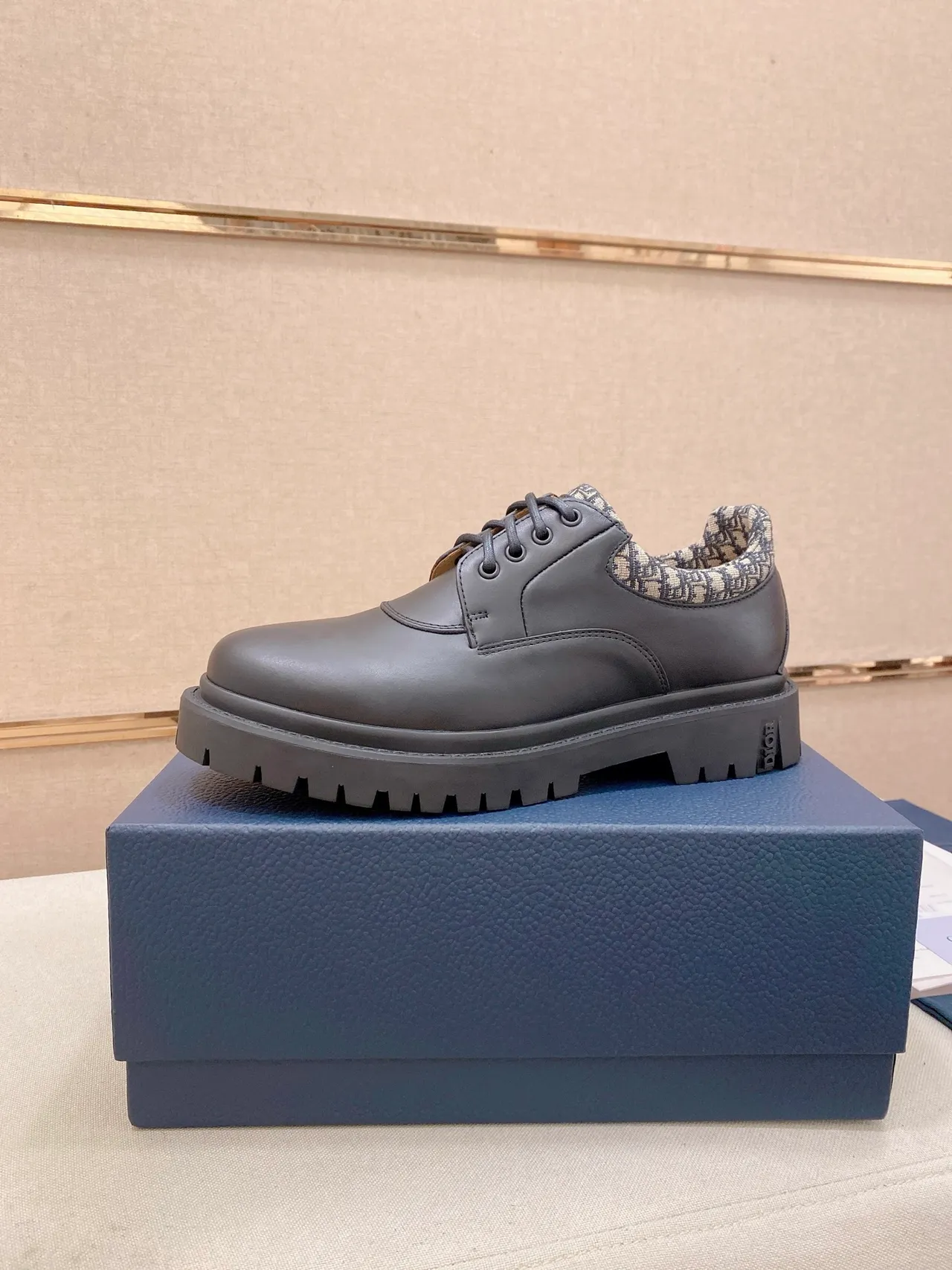 Dior B27 Gray Beige Matte Leather Upper Chunky Lug Sole Oxford Shoes