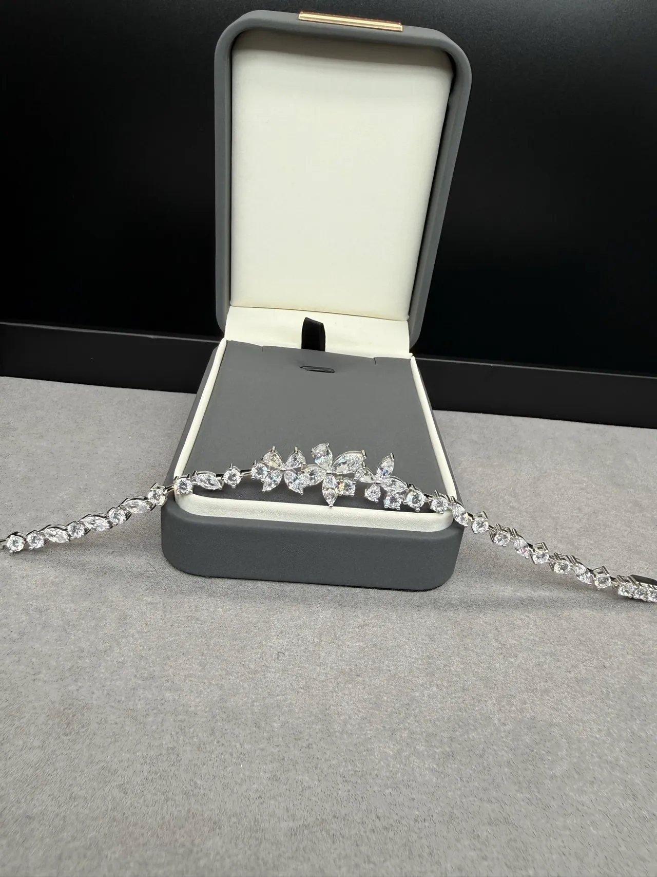 Floral Motif Marquise-Cut Crystal Bracelet