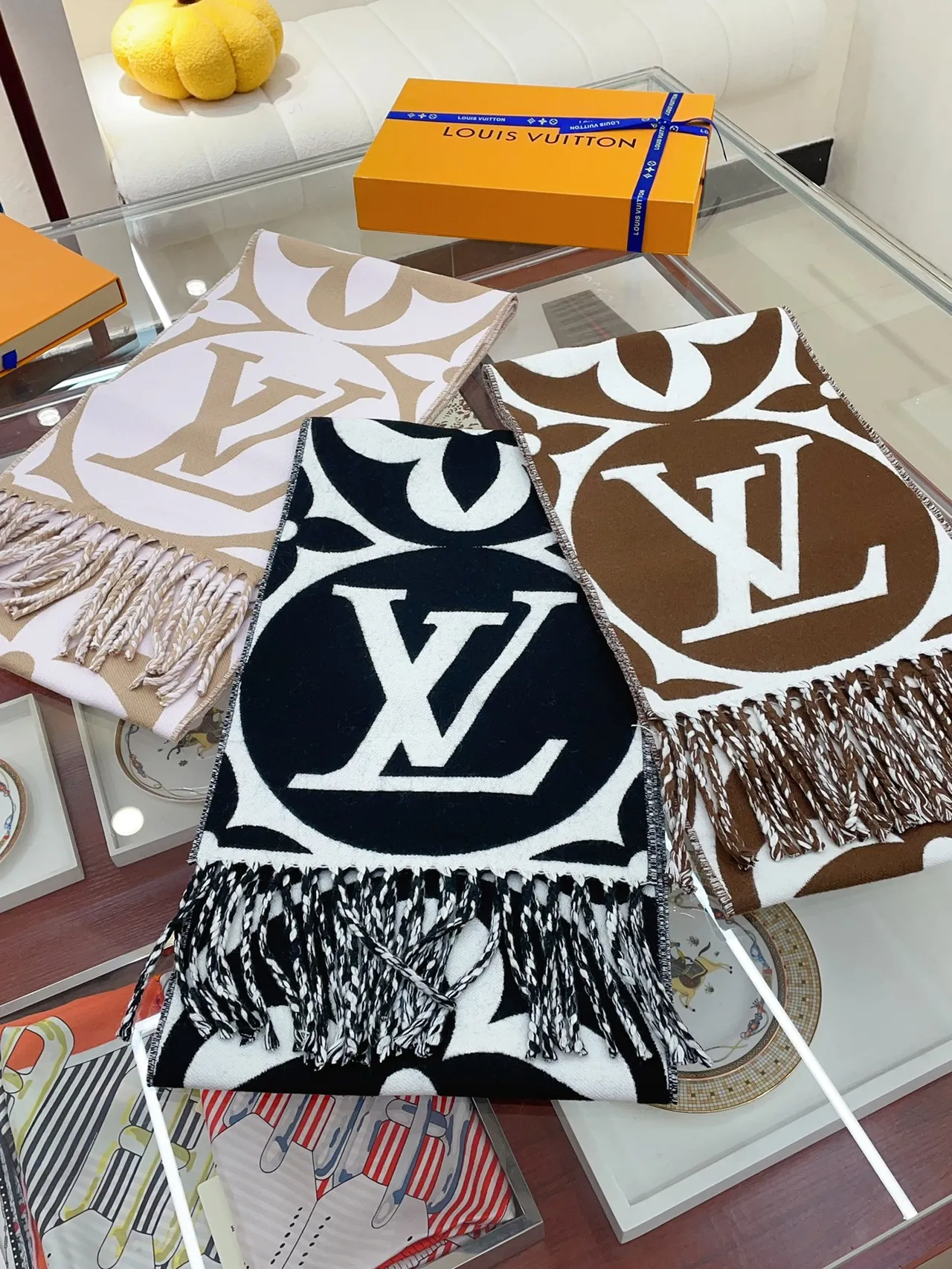Louis Vuitton Monogram Flower Beige and White Shawl