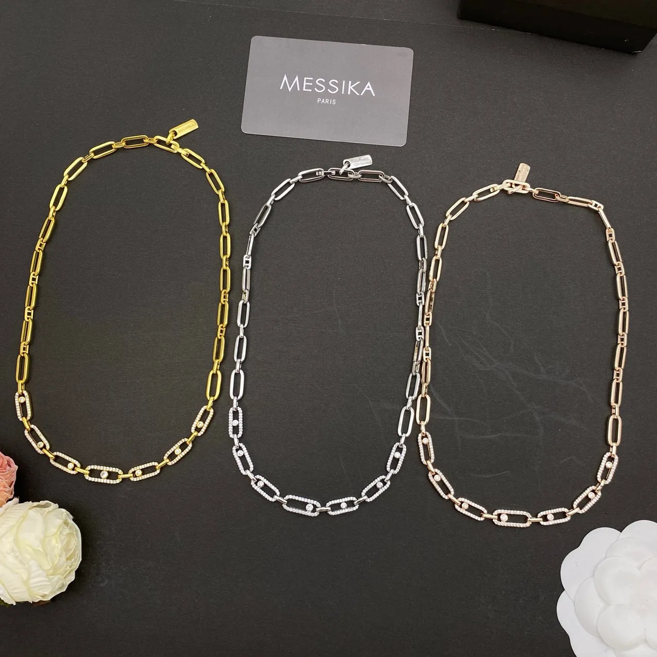 Gold Silver Chain Circular Halo Pendant Necklace