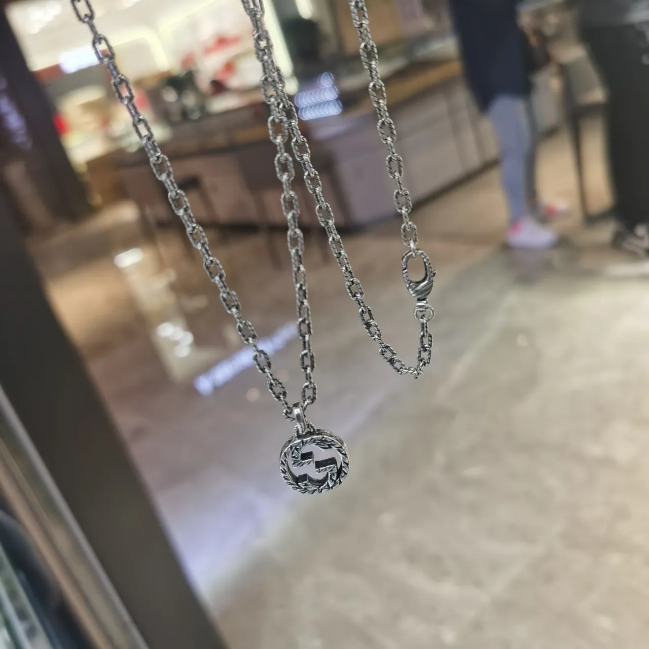 Gucci Silver Interlocking Double-G Pendant Engraved Laurel Wreath Border Necklace