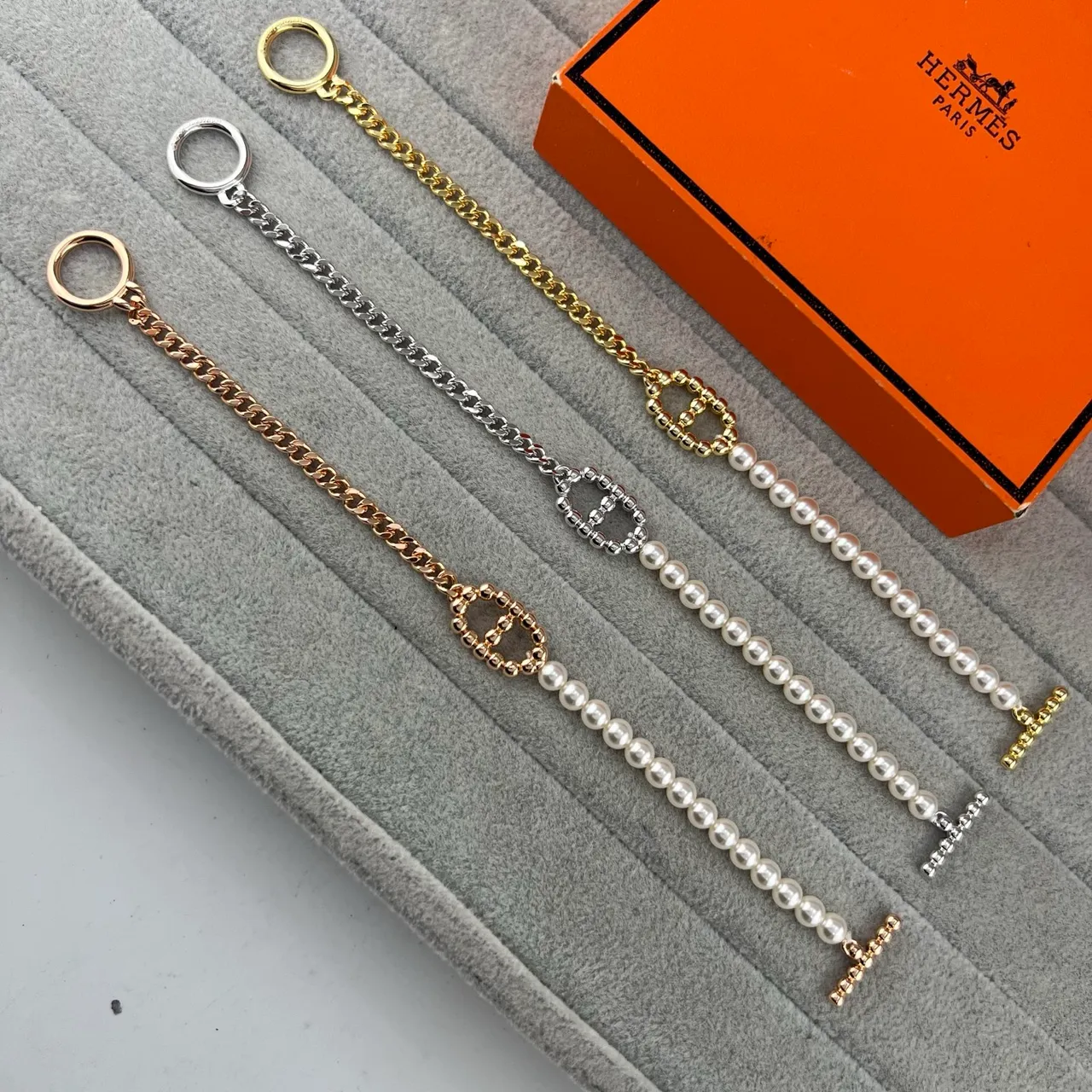 Hermès White Gold Pearl Strand Cable Chain Extension Bracelet