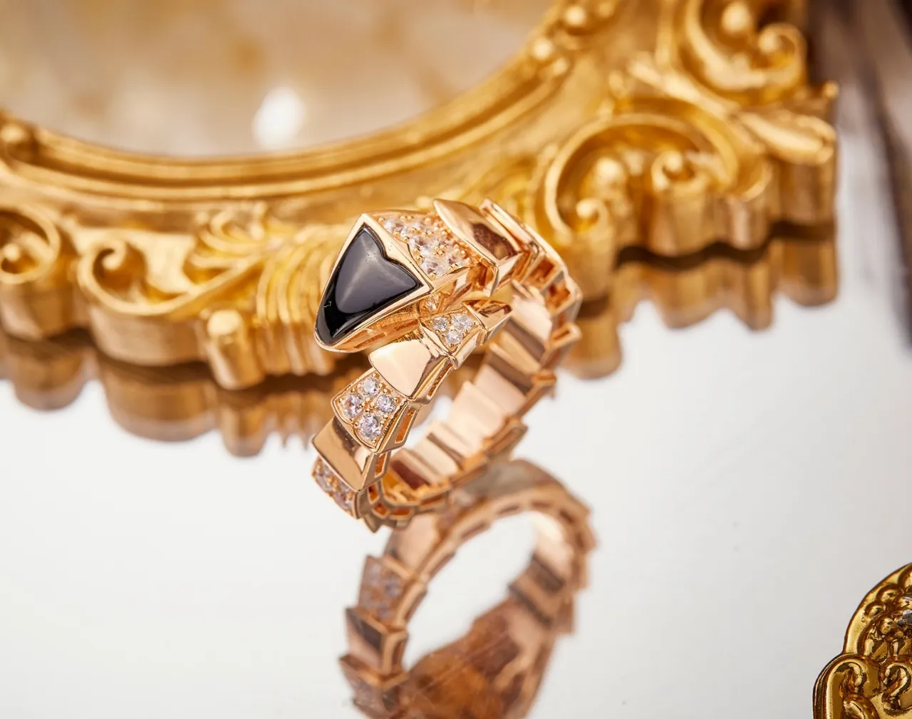 Bvlgari Serpenti Viper Articulated Onyx and Diamond Ring