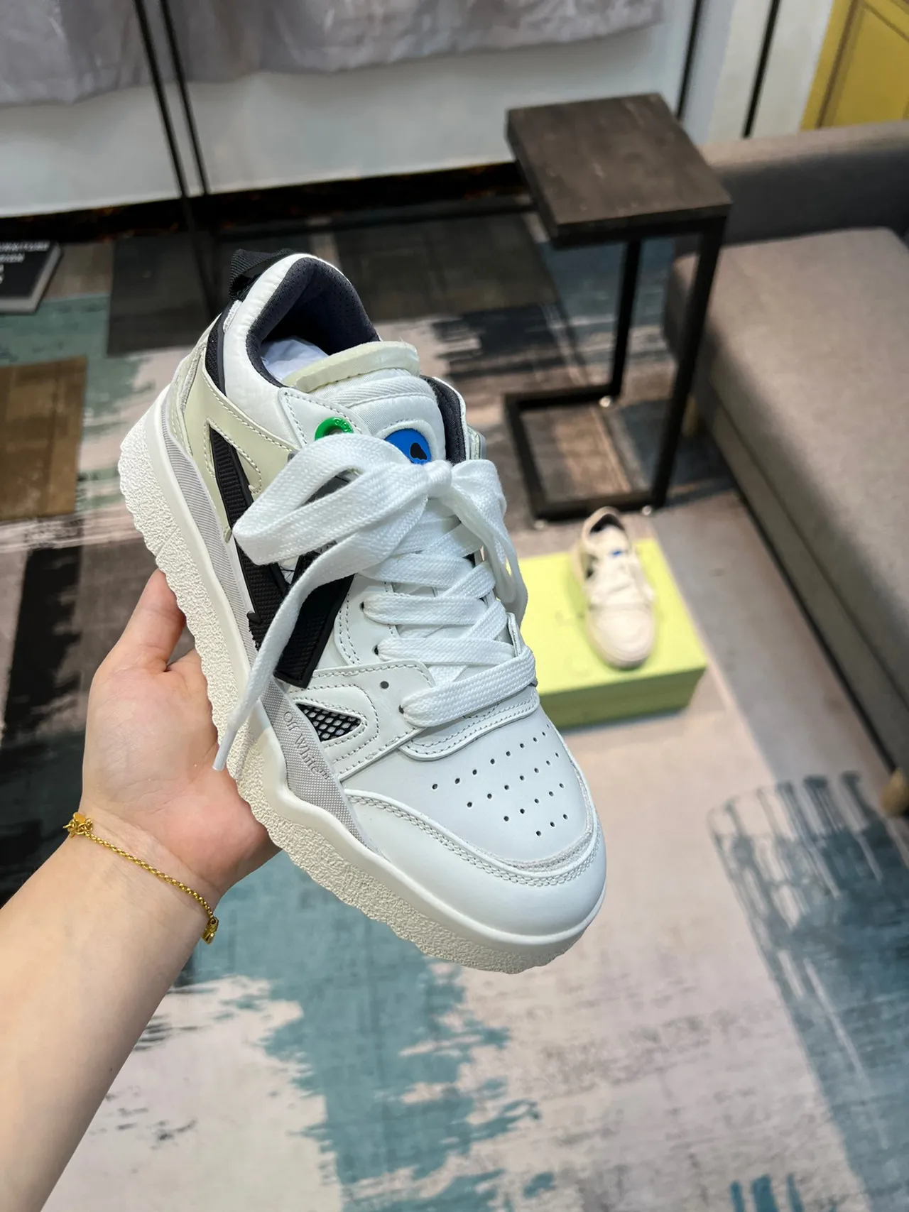 Off-White Black Low-Top Perforated Toe Lifestyle Sneakers