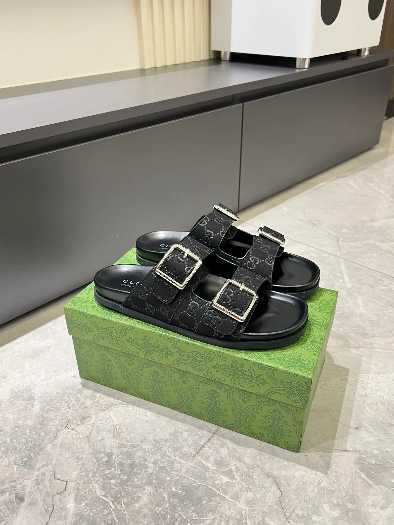 Gucci Screener Embossed GG Buckle Slide Casual Sandals