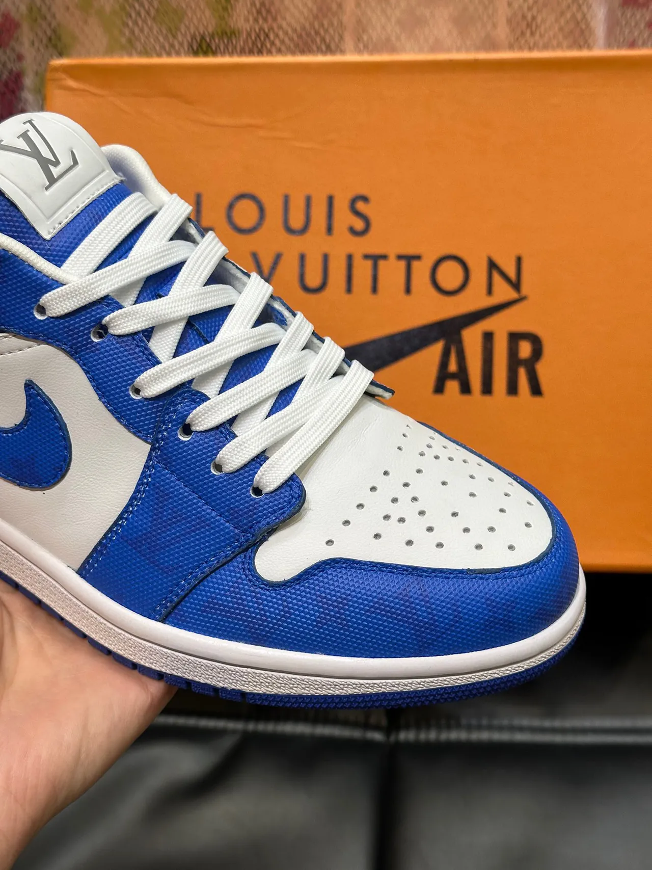 Nike Blue White Low-Top Canvas And Leather Upper Lifestyle Sneakers