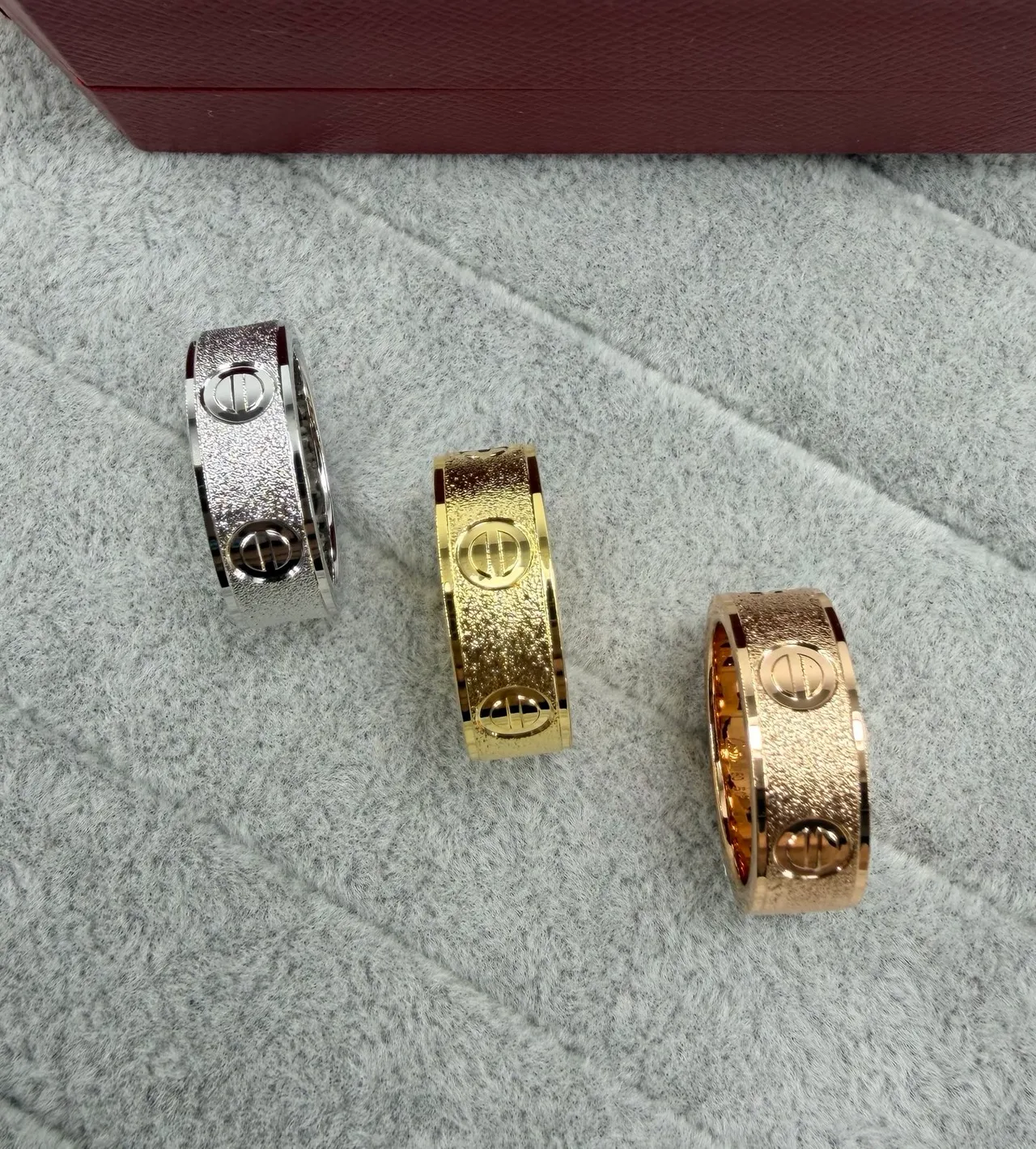 Cartier Love Ring Wide Band Textured Center Screw Motif Ring