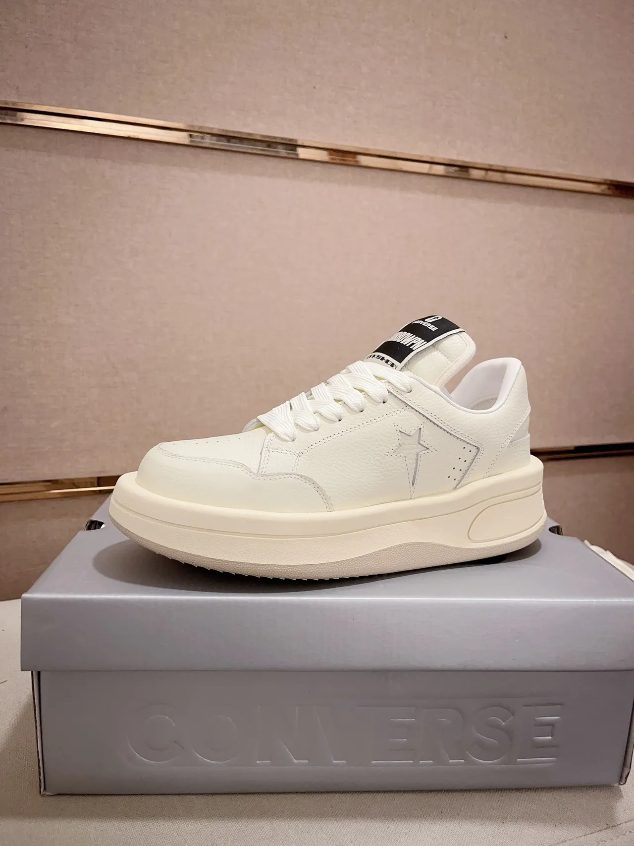 Converse Star Logo Platform Sneaker Off-White Lifestyle Sneakers