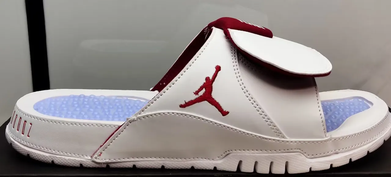Air Jordan White Red Leather-Like Upper Textured Rubber Outsole Slippers