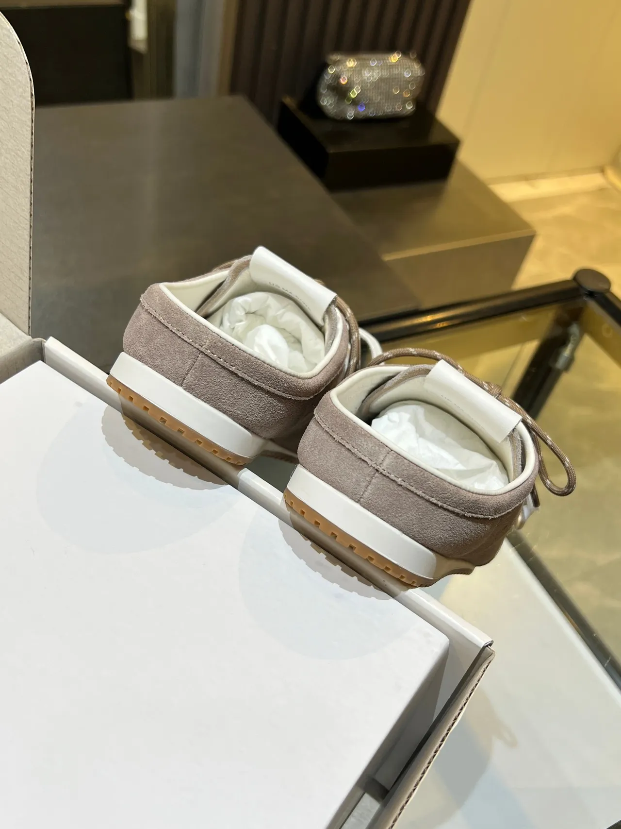 Alo Beige White Suede Upper Dual-Tone Laces Lifestyle Sneakers