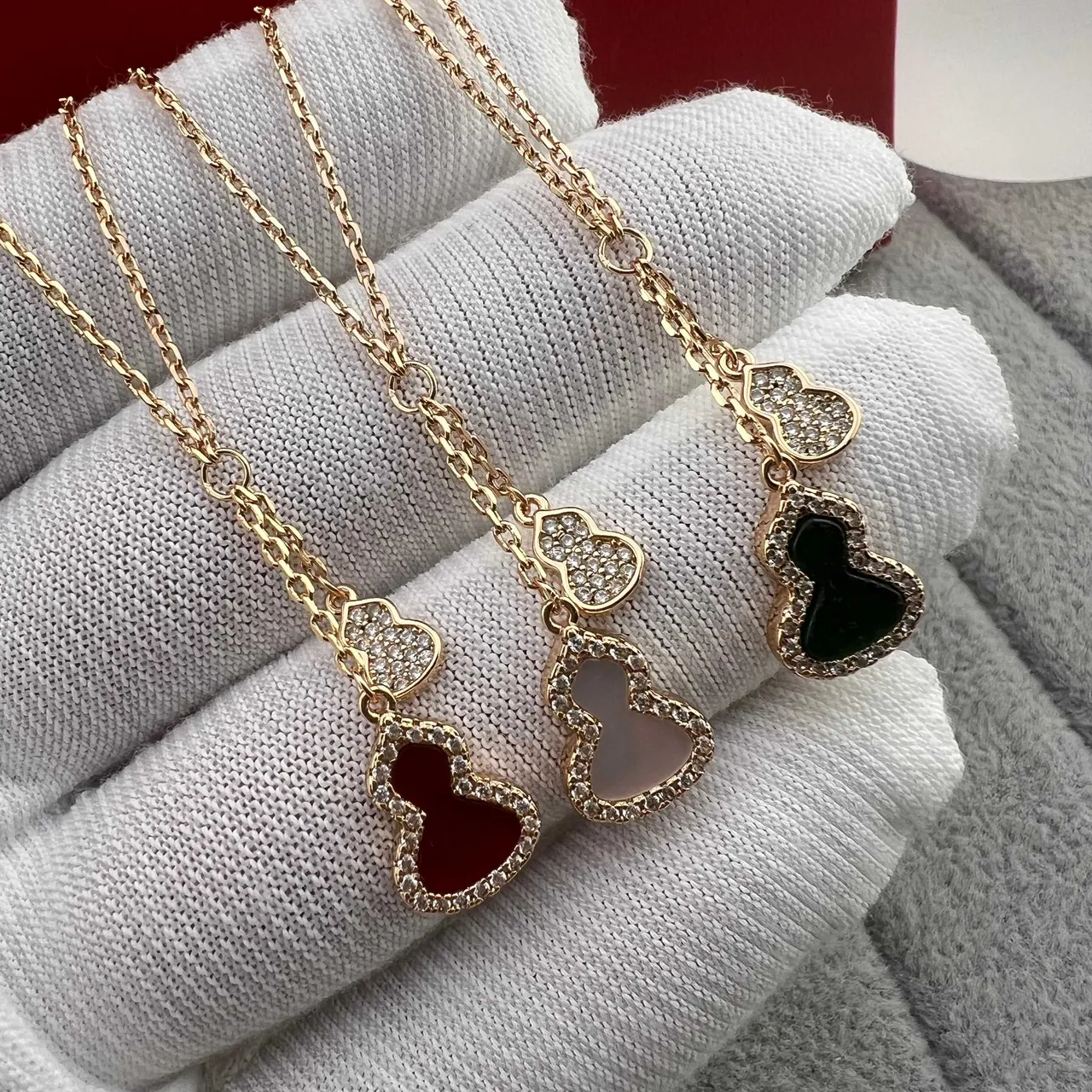 Gold Red Chain Double-Gourd Pendant Necklace