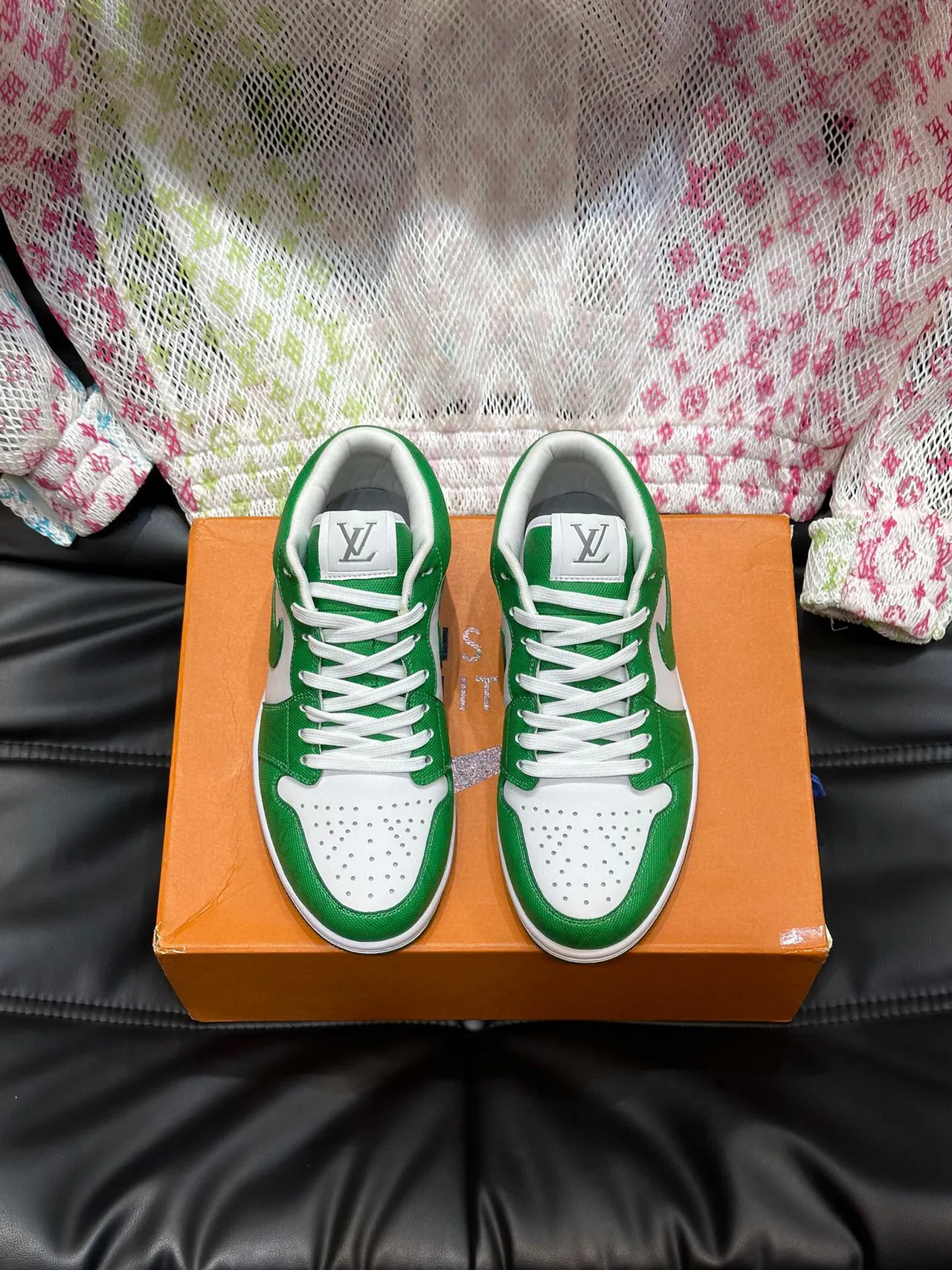 Nike Green White Low-Top Perforated Toe Lifestyle Sneakers