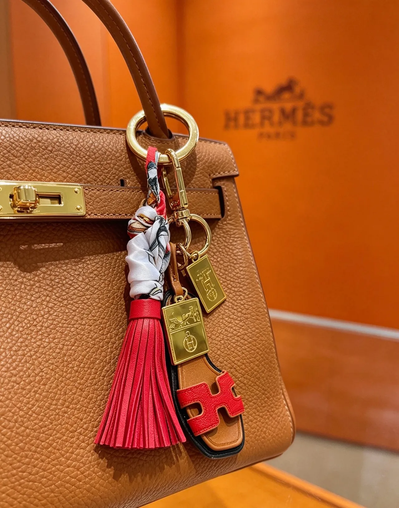 Hermès Oran Red Brown H-Shaped Leather Motif Silk Scarf Knot Handbag