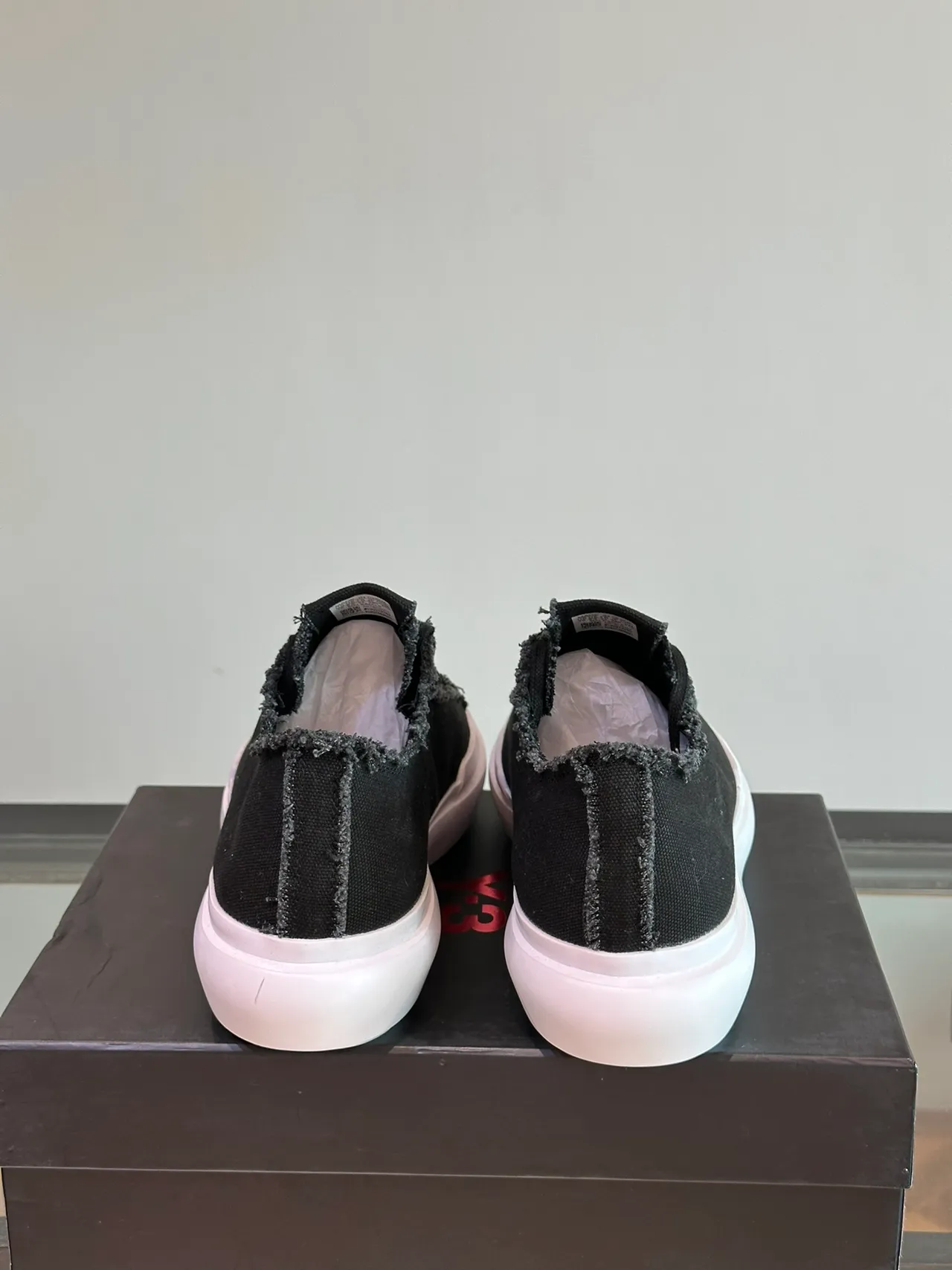 Y-3 Black White Frayed-Edge Canvas Low-Top Lifestyle Sneakers