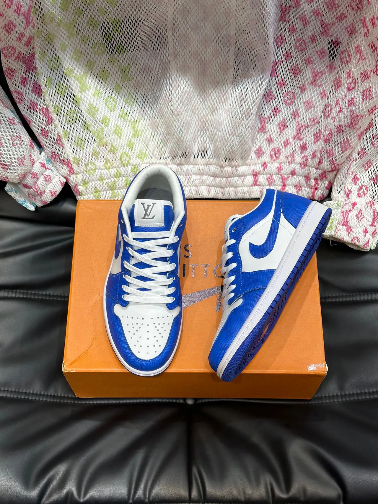 Nike Blue White Low-Top Canvas And Leather Upper Lifestyle Sneakers