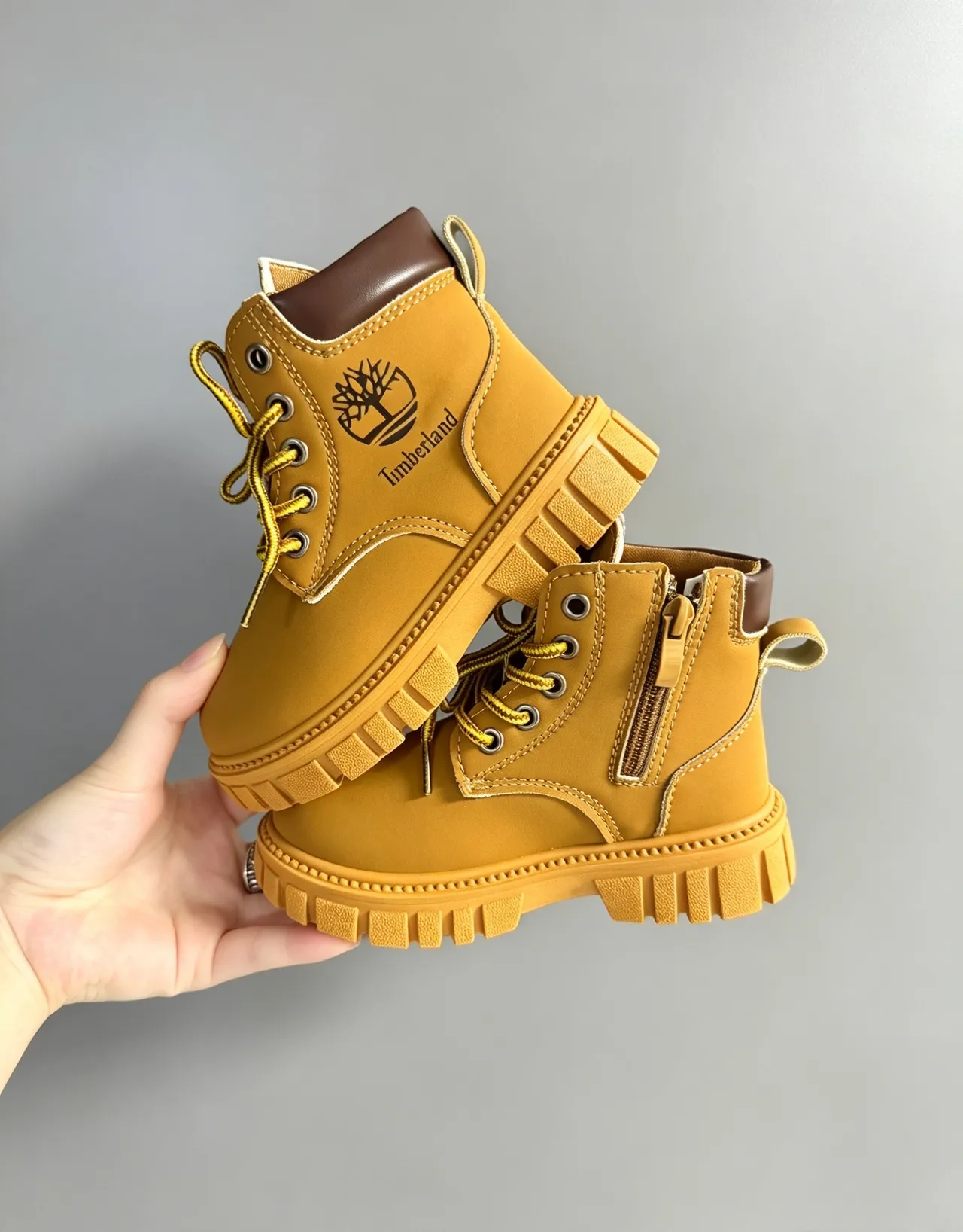 Timberland Field Boot Black Padded Collar Rugged Lug Sole Work Boots