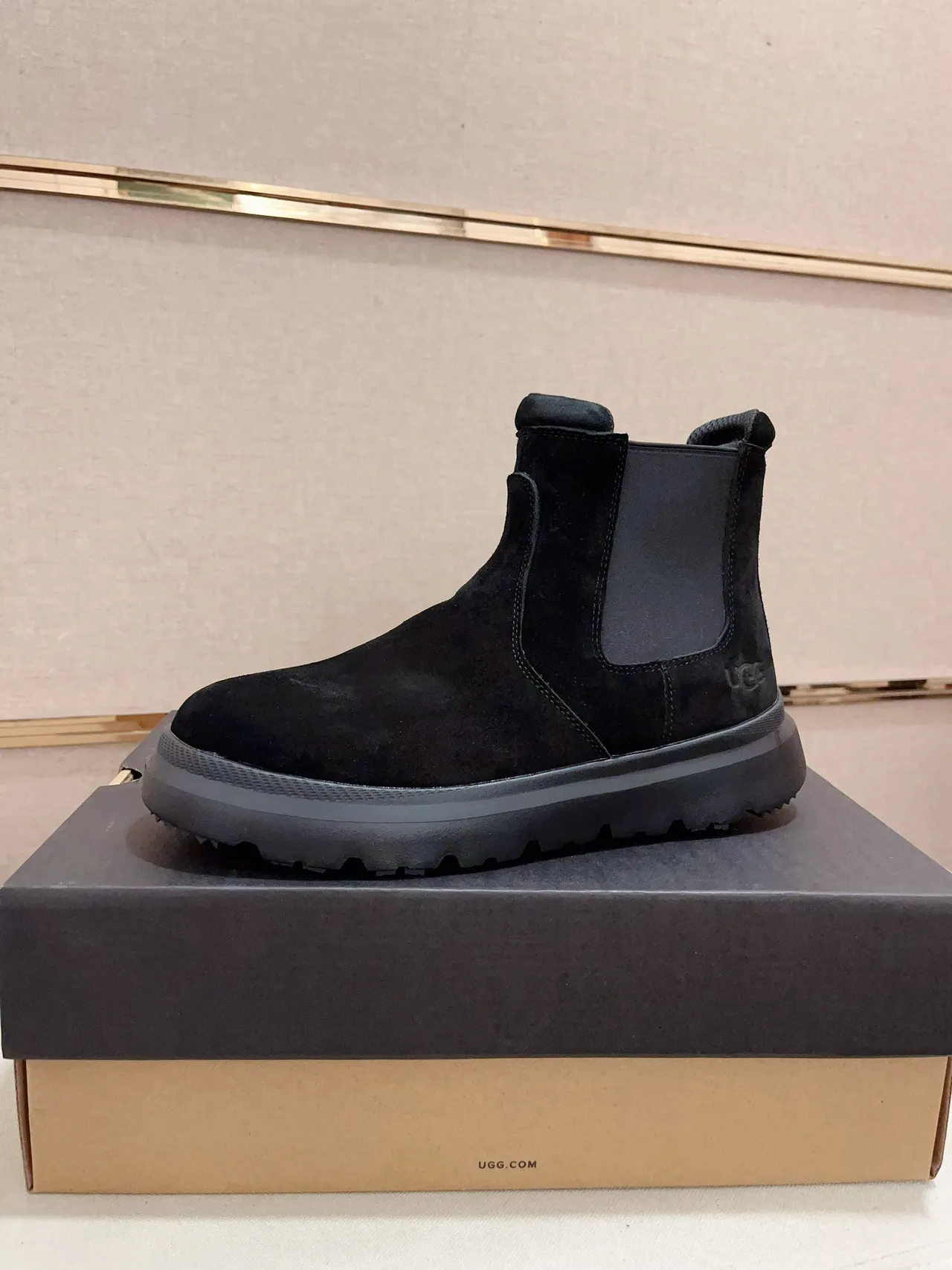 UGG Tasman Black Gray Suede Upper Elastic Side Gussets Chelsea Boots