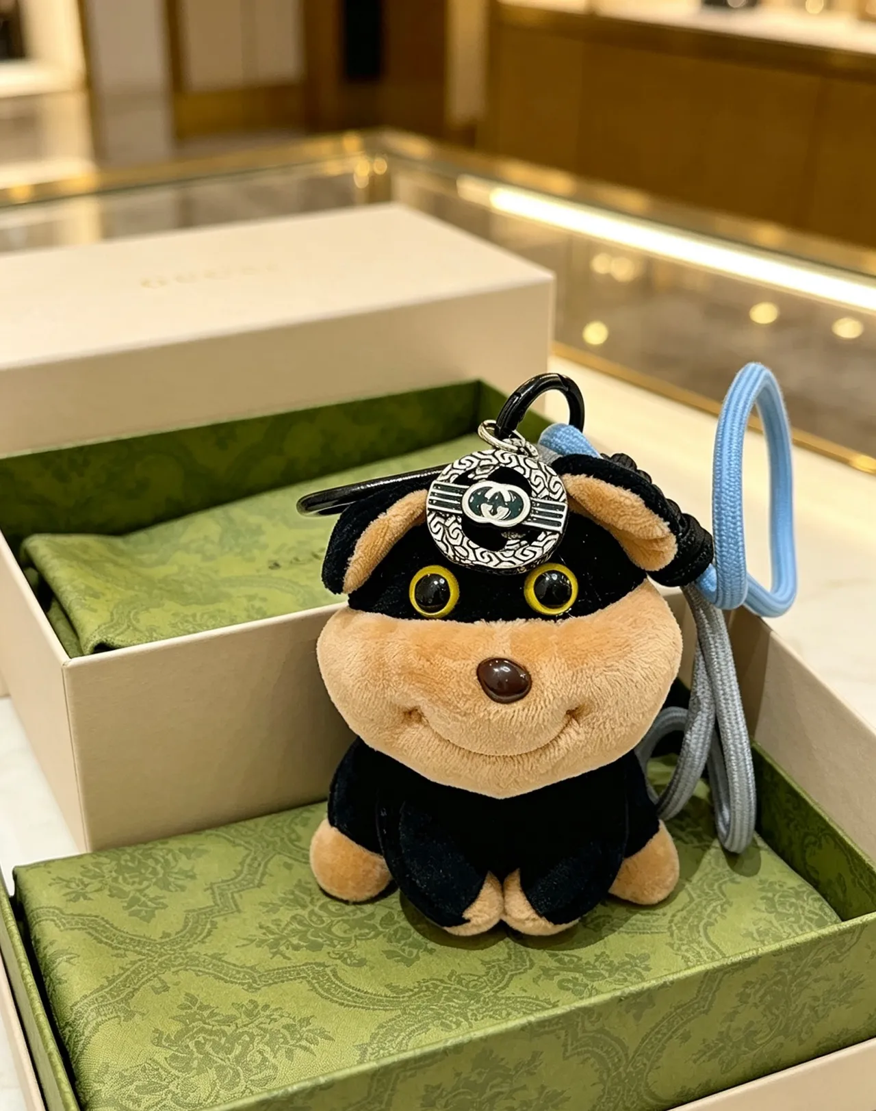 Gucci Black Beige Plush Dog Silhouette Velvet-Like And Fabric Handbag