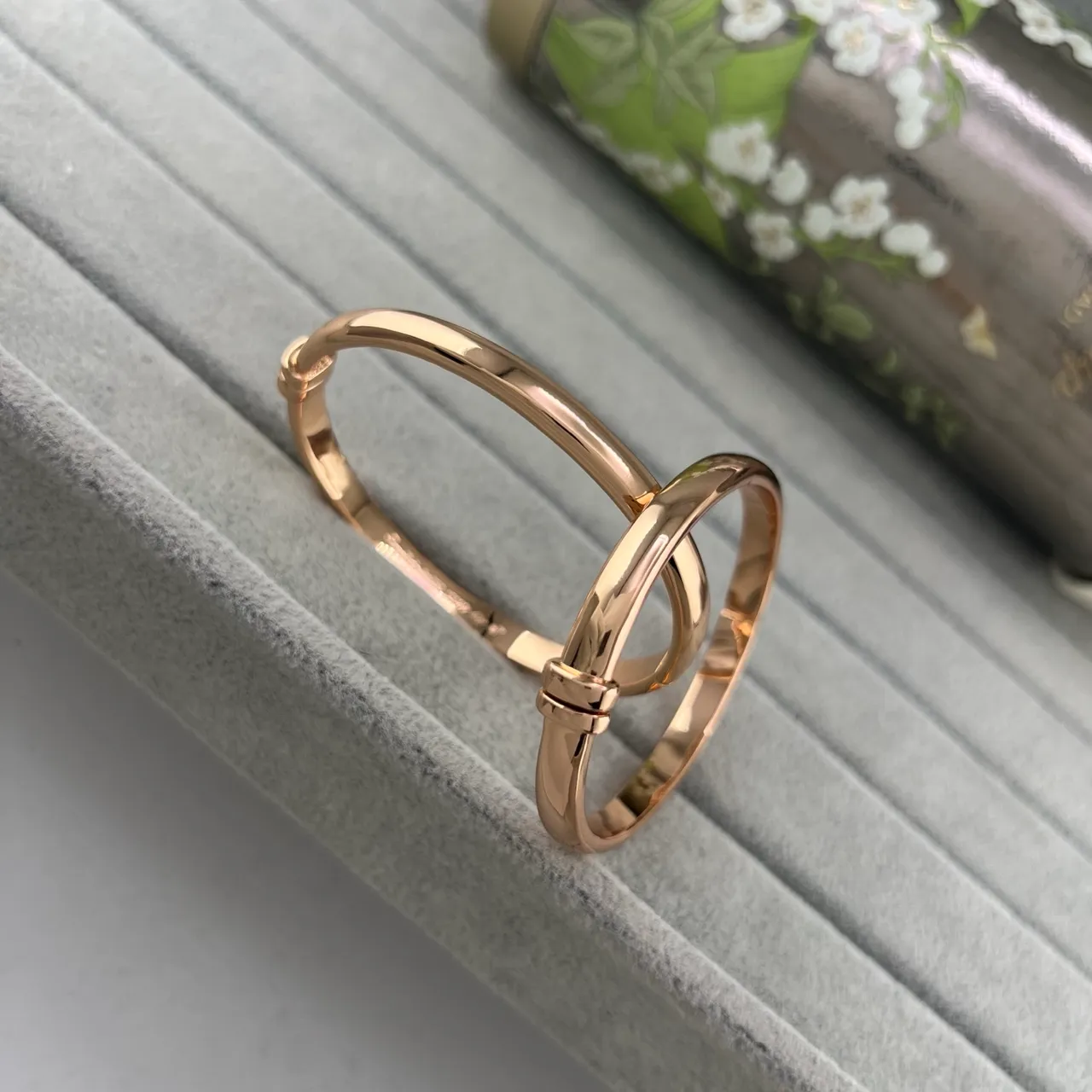 Polished Gold-Tone Knot-Detail Minimalist Rings