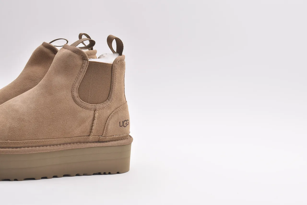 UGG Tasman Platform Suede Chelsea Boot