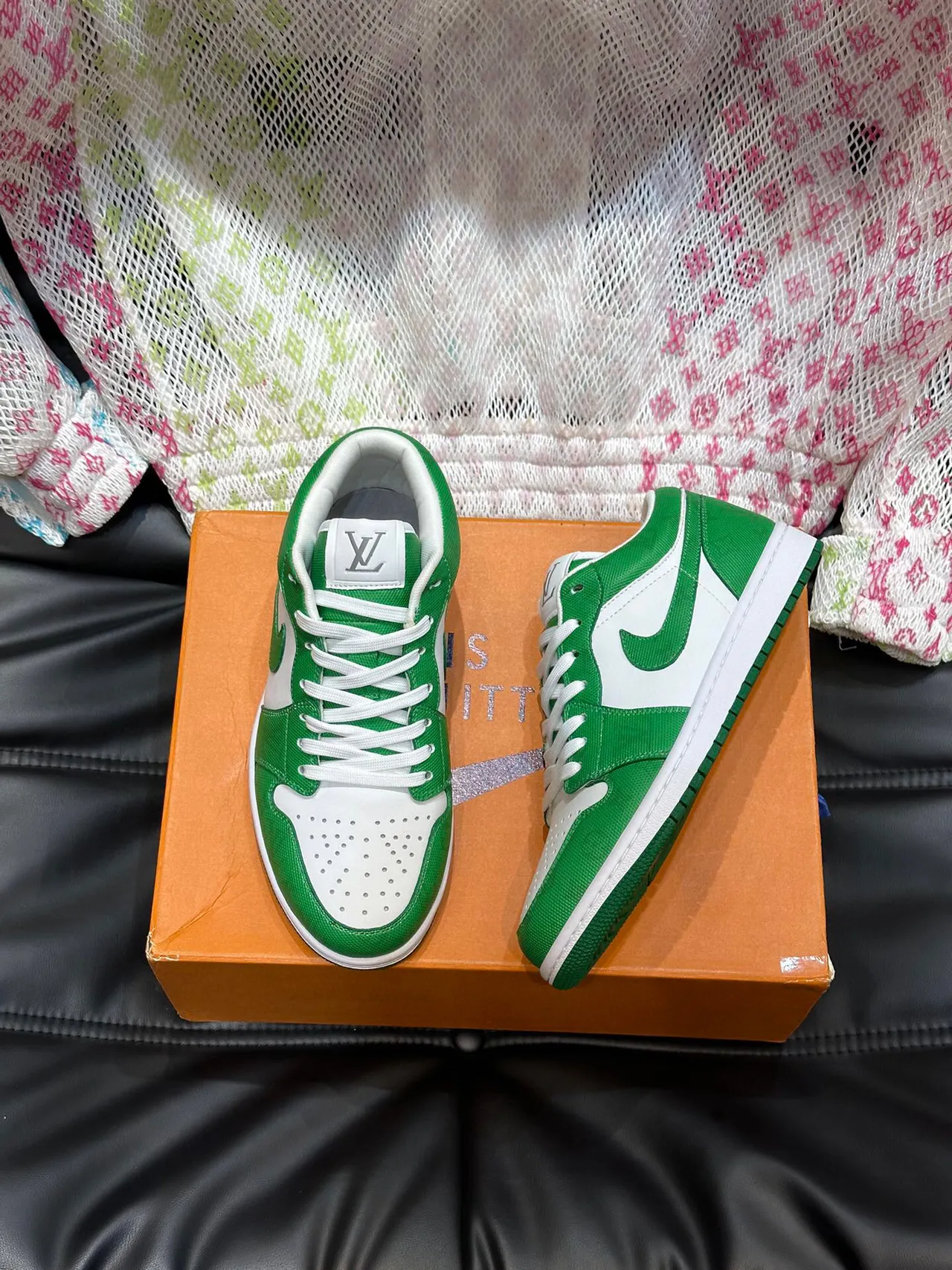 Nike Green White Low-Top Perforated Toe Lifestyle Sneakers