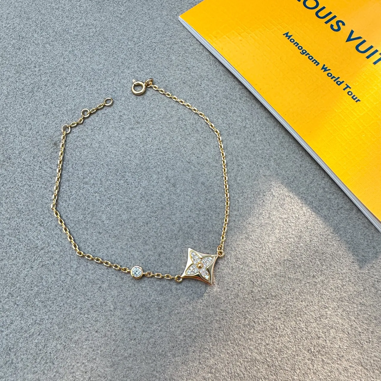 Louis Vuitton Gold Silver Fine Chain-Link Quatrefoil Star Motif Bracelet