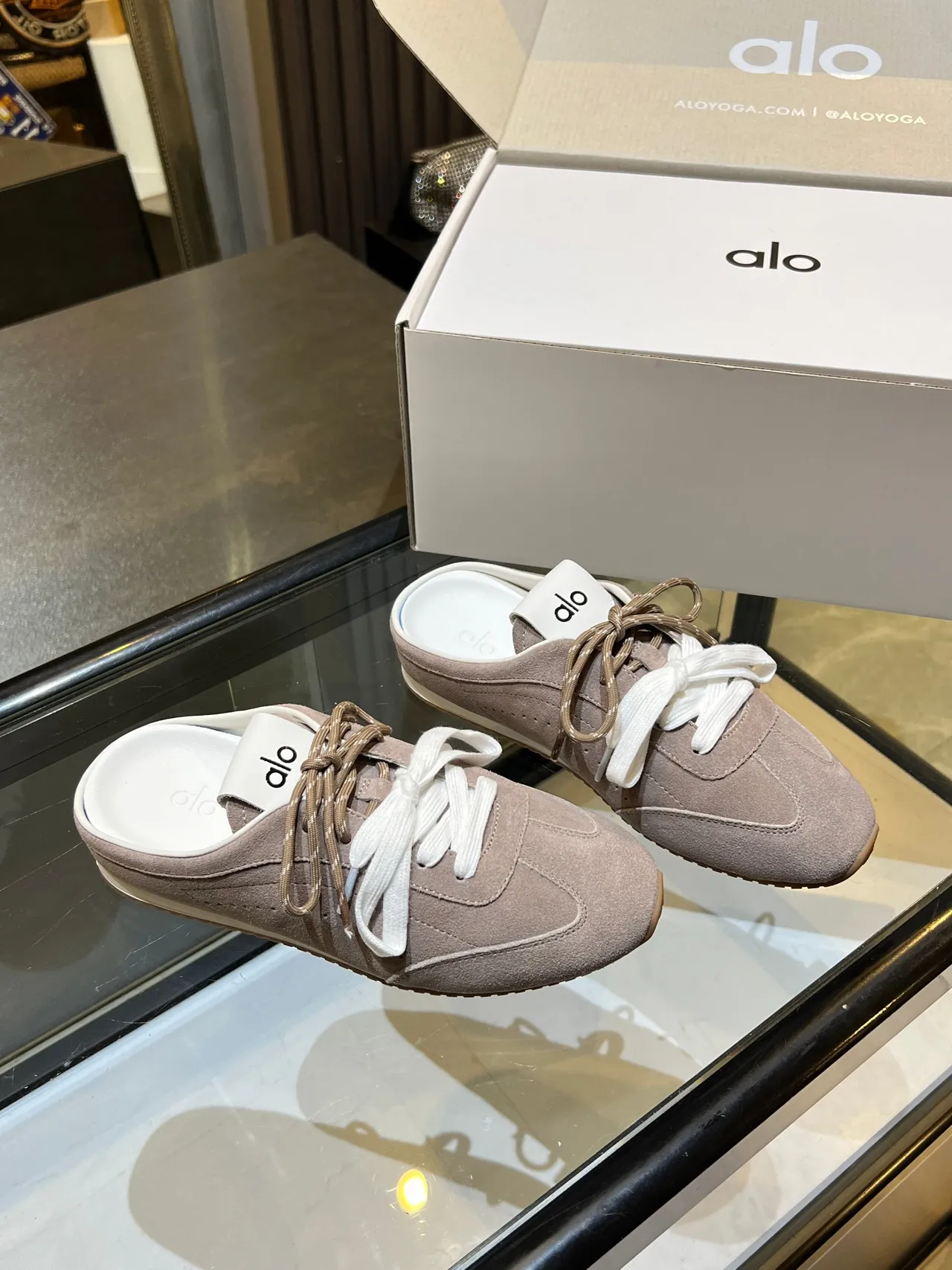 Alo Beige White Suede Upper Dual-Tone Laces Lifestyle Sneakers