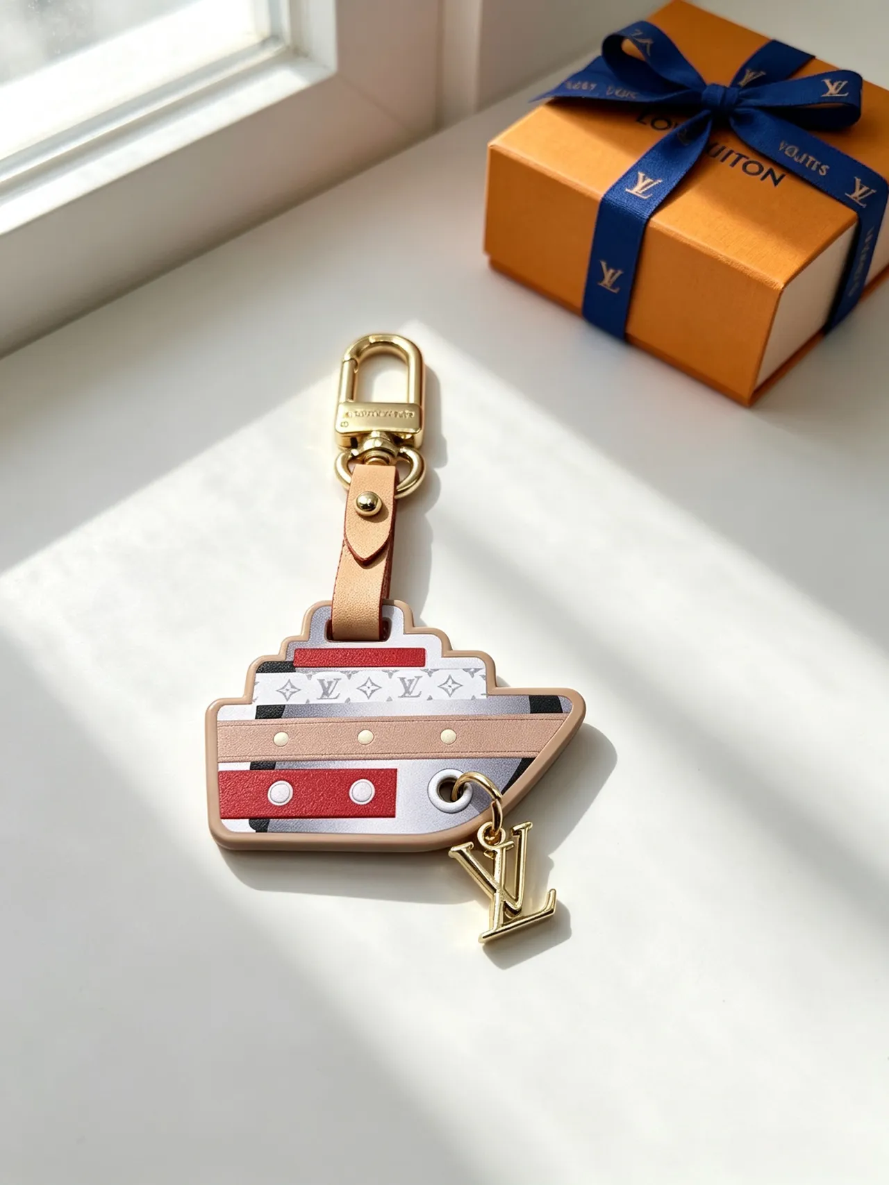 Louis Vuitton Beige Red Ship-Shaped Multi-Panel Phone Case