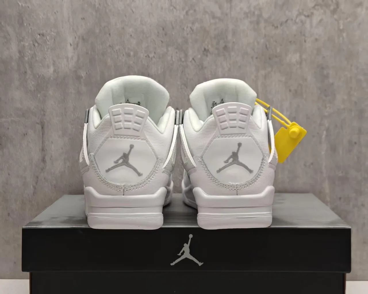 Air Jordan 4 Beige Orange Black Basketball Shoes