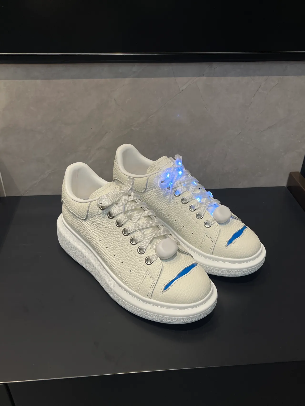 Alexander McQueen Oversized Sneaker White Blue Pebbled Leather Platform Sole Lifestyle Sneakers