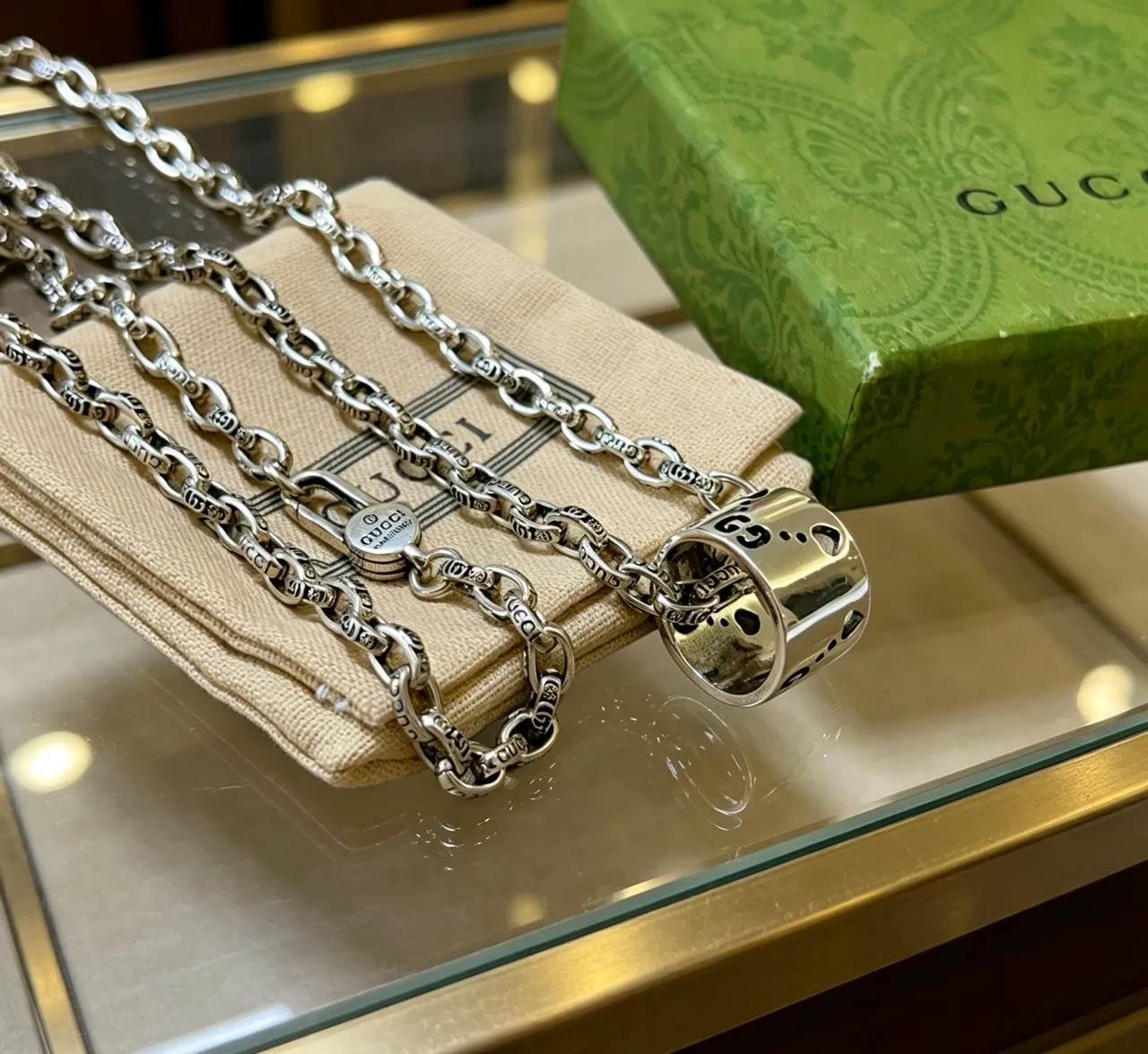 Gucci Silver Engraved Link Chain Necklace