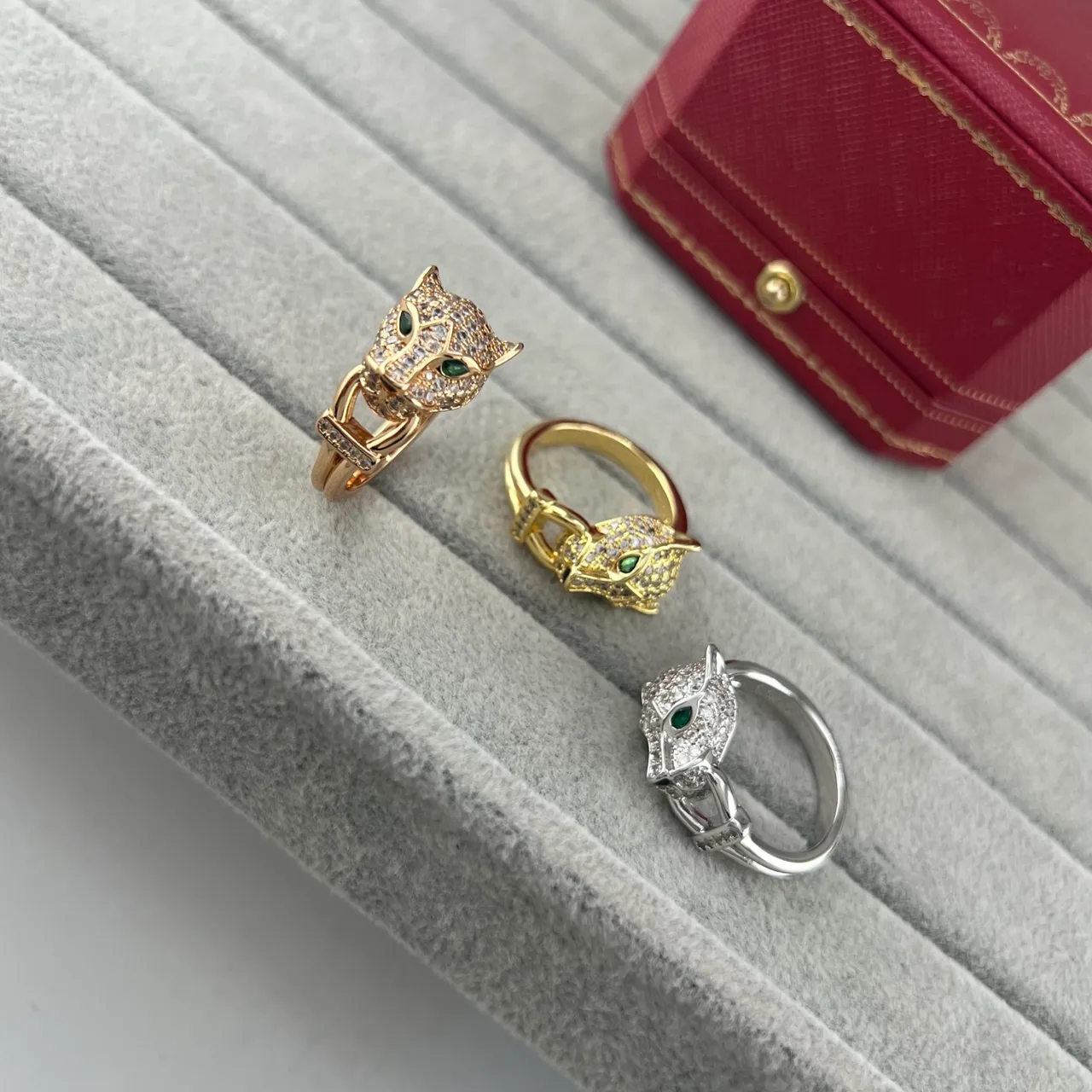 Cartier Panthère Panther Head Pavé Crystal Green Eye Ring