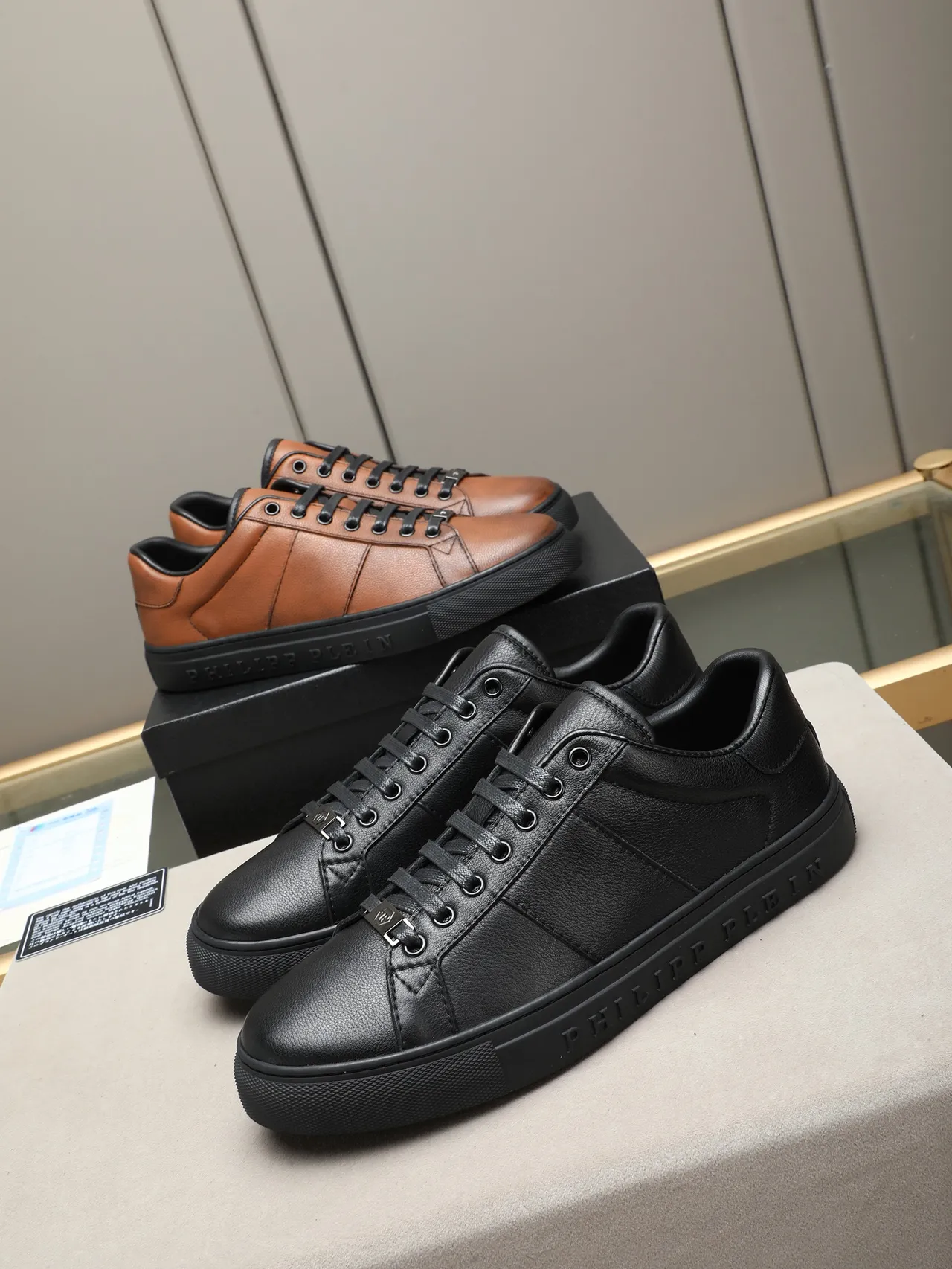 Philipp Plein Black Full-Grain Leather Upper Embossed Sole Branding Lifestyle Sneakers