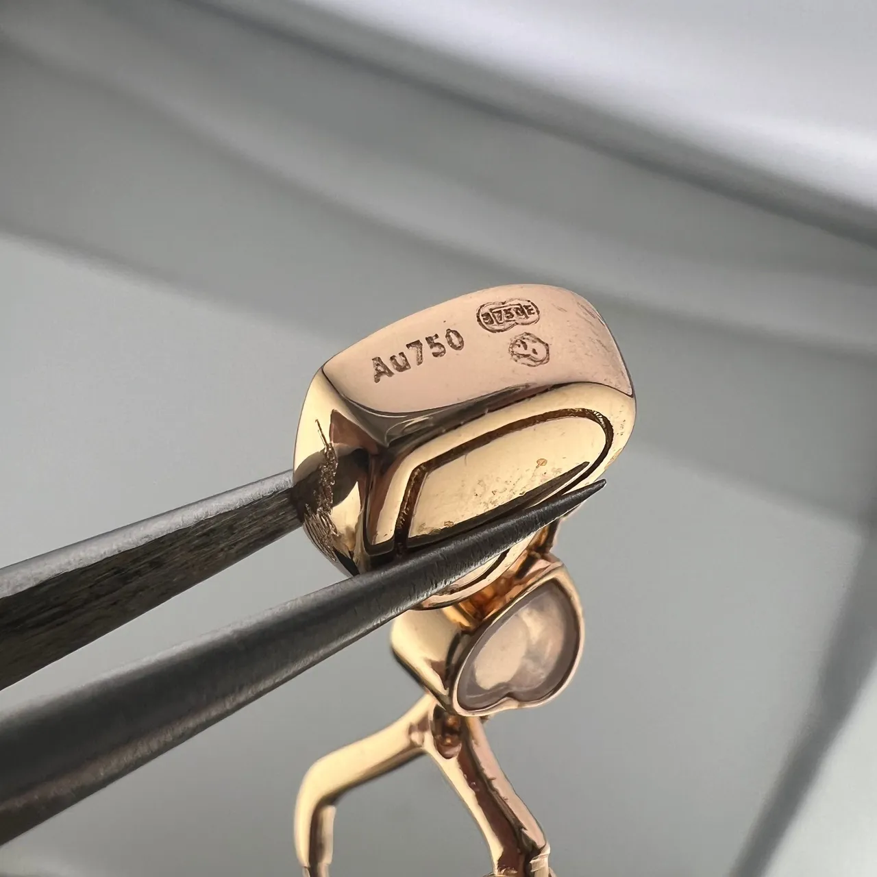Chopard Happy Hearts Rose Gold Mother-of-Pearl Pavé Crystal Earrings