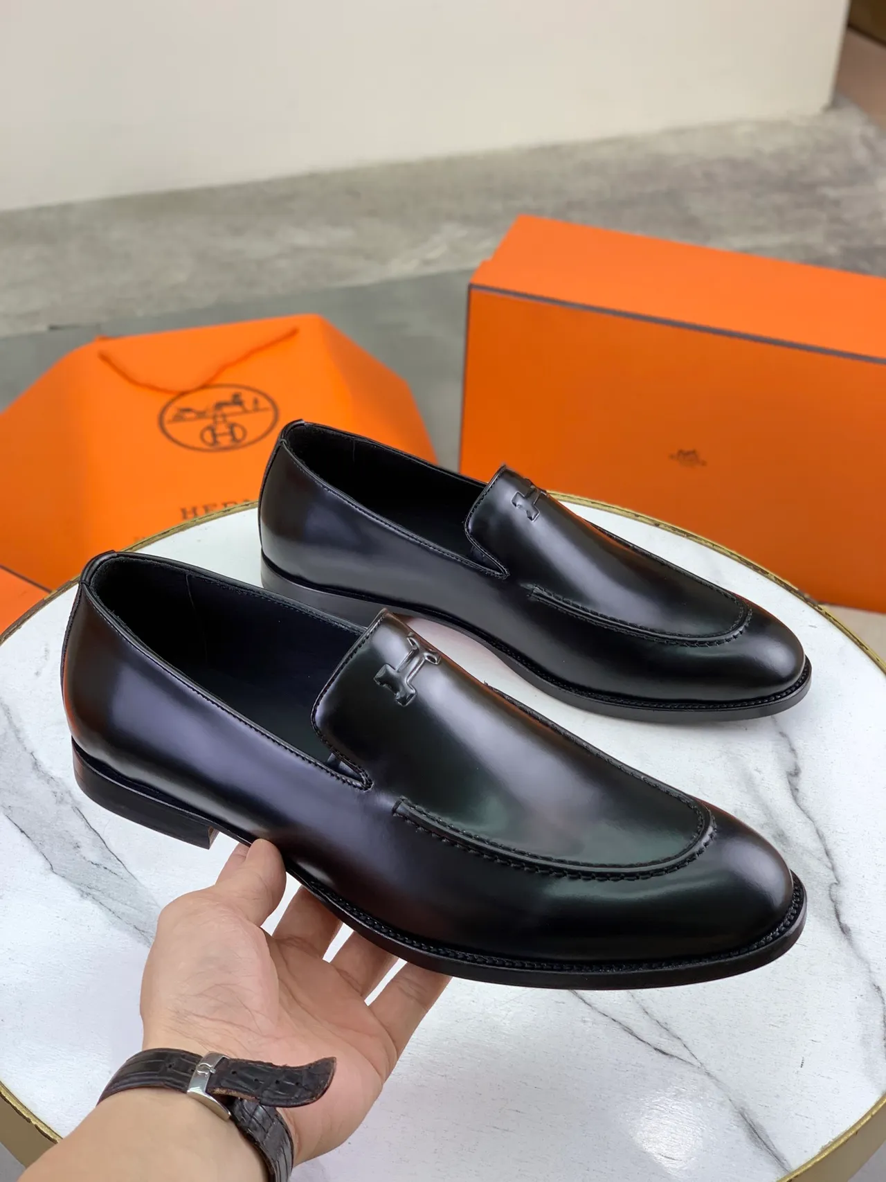 Hermès Oran Black Polished Leather Loafers