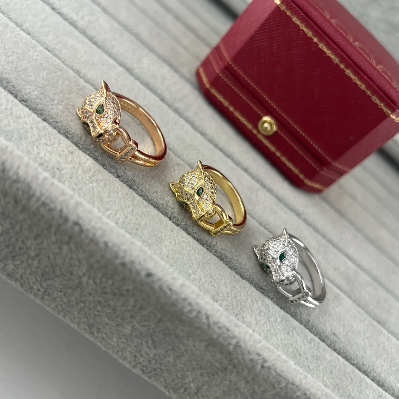 Cartier Panthère Panther Head Pavé Crystal Green Eye Ring