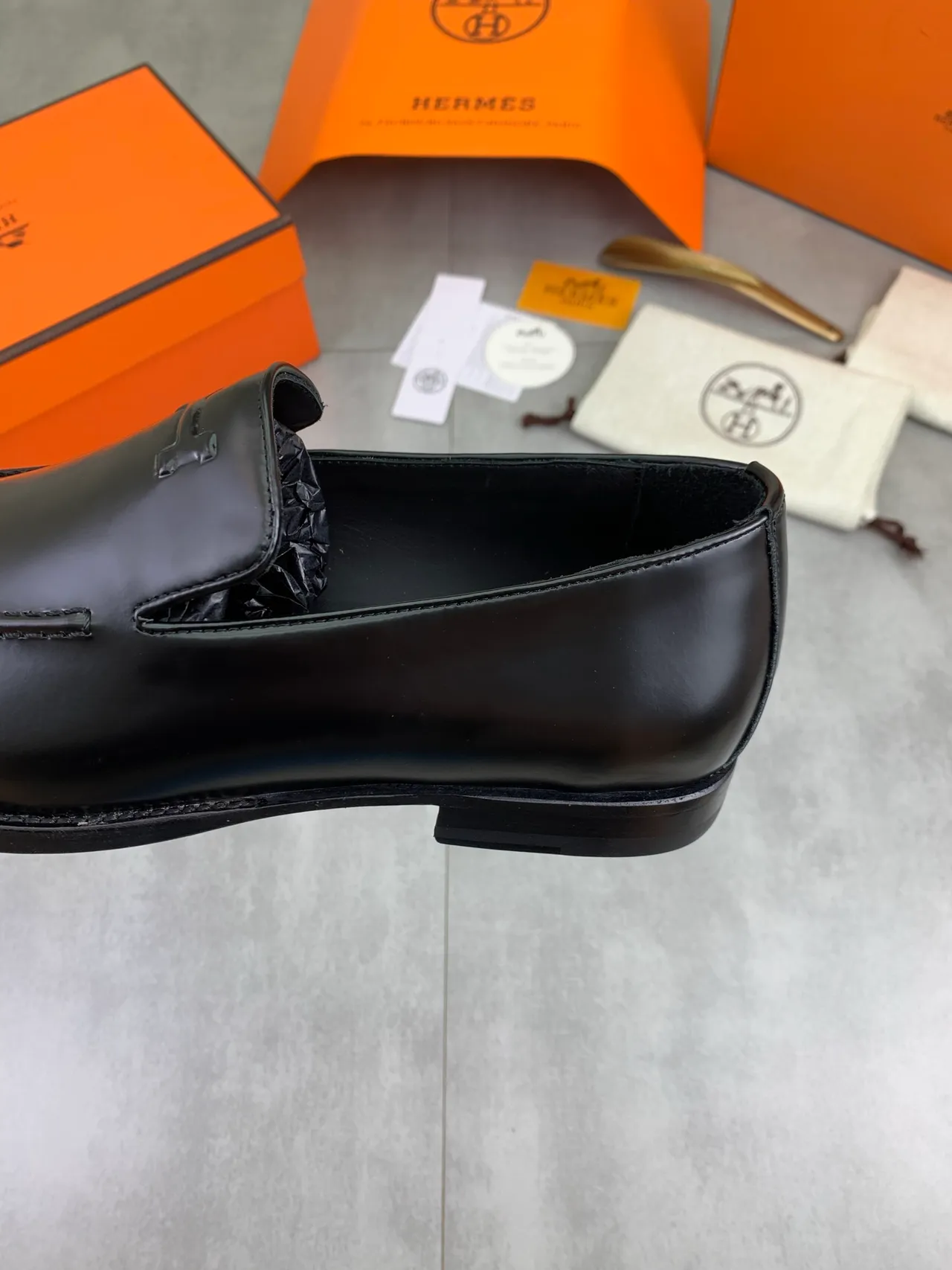 Hermès Oran Black Polished Leather Loafers