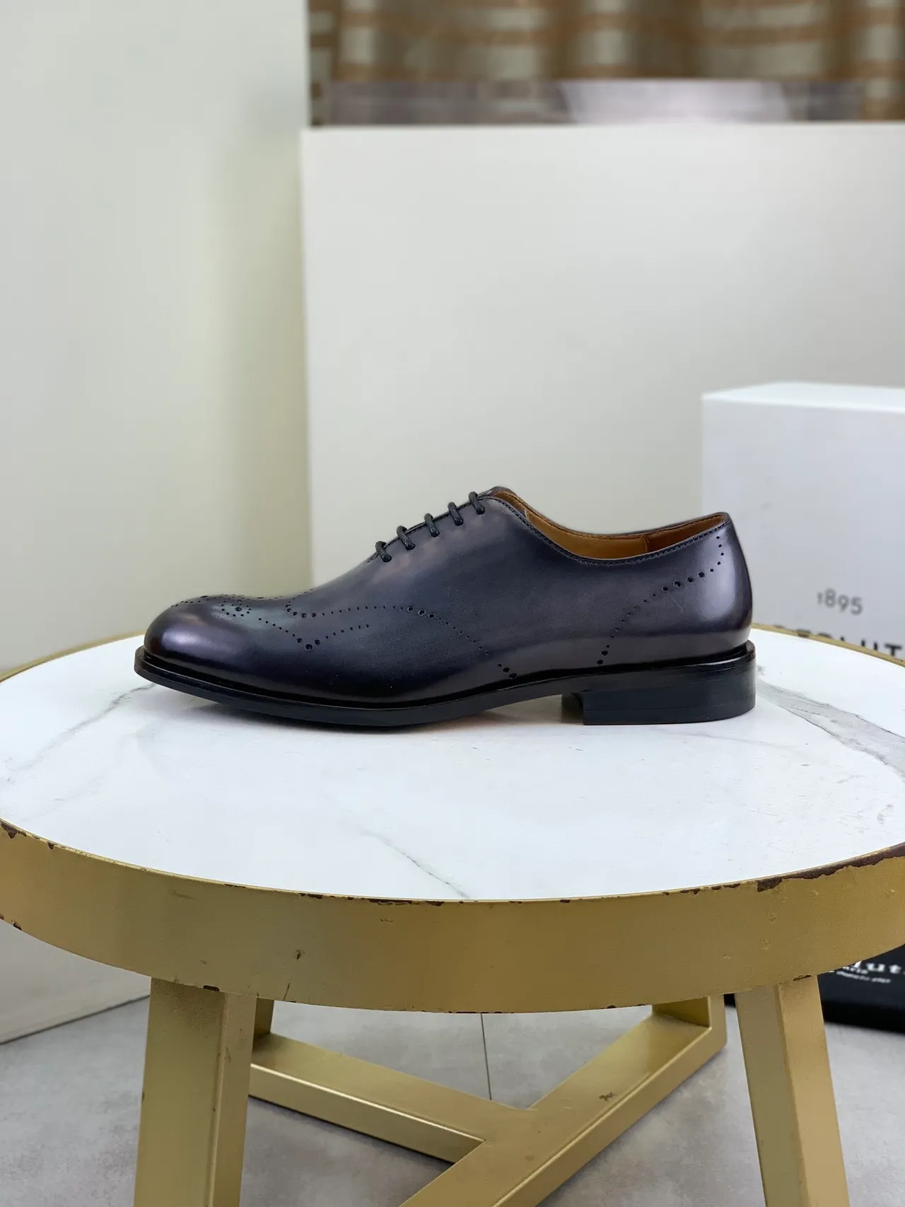BERLUTI Burgundy Brown Polished Leather Full Brogue