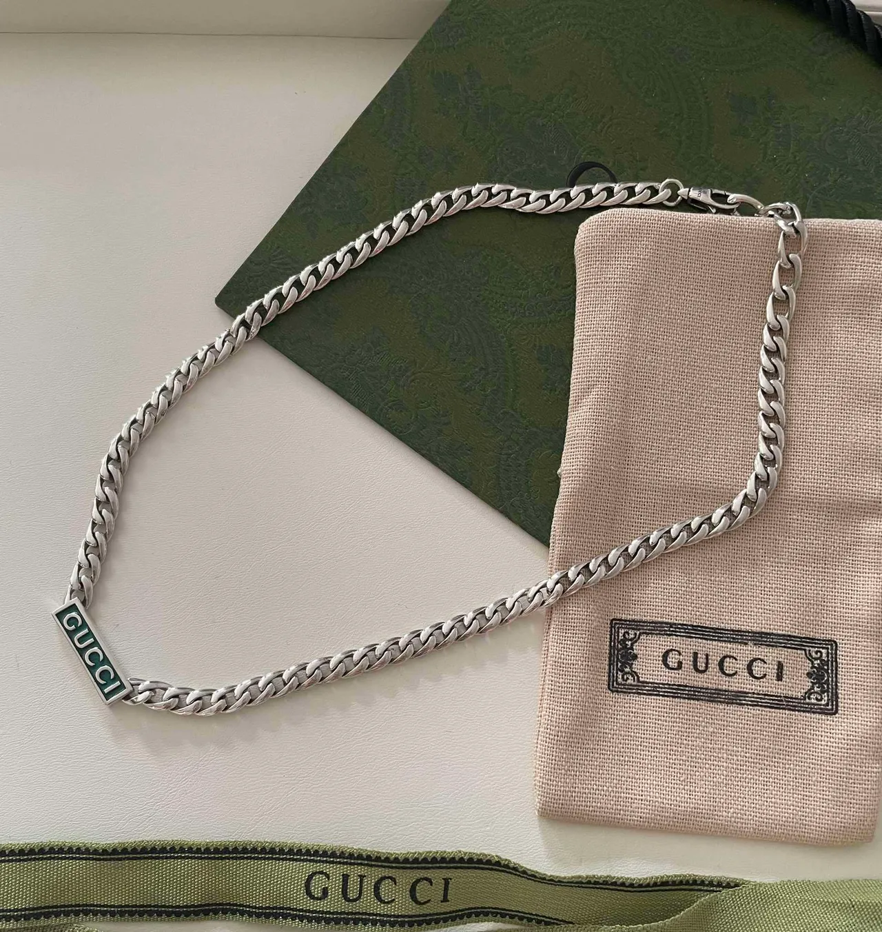 Gucci Logo Plaque Curb Chain Necklace