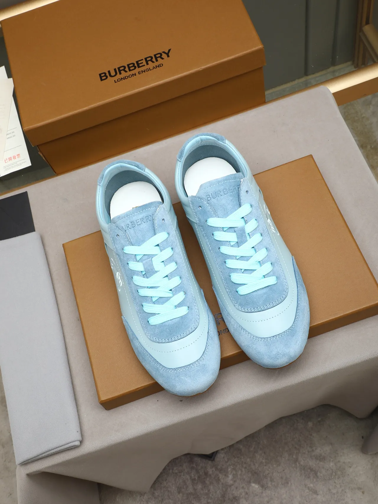Lacoste Blue Beige Low-Top Leather-Suede Hybrid Lifestyle Sneakers